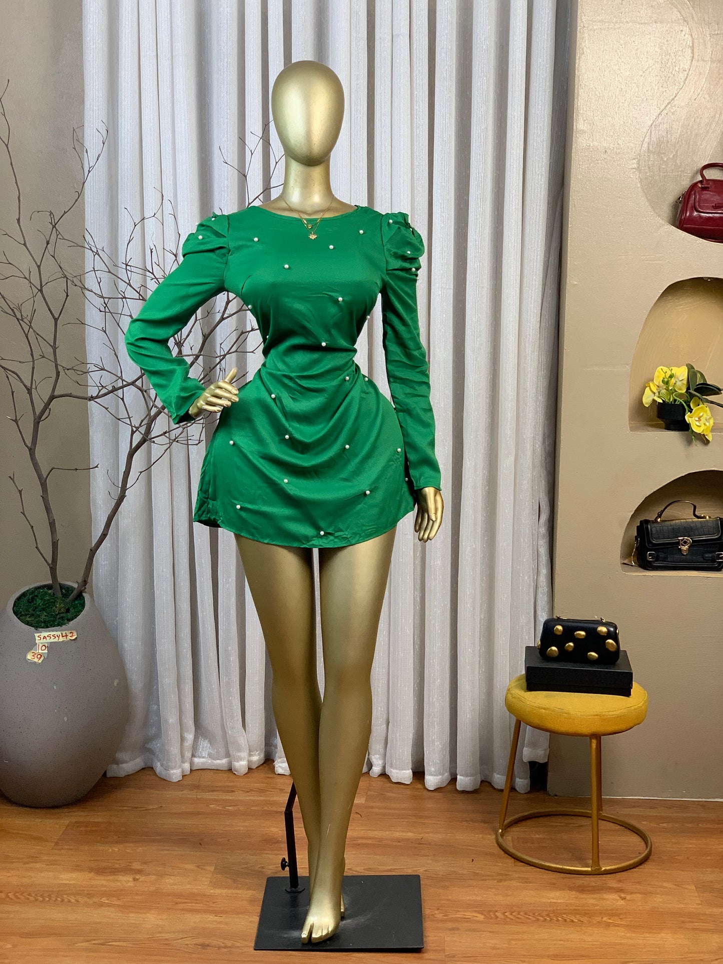 SASSY47 SIZE10 Green DRESS Length39