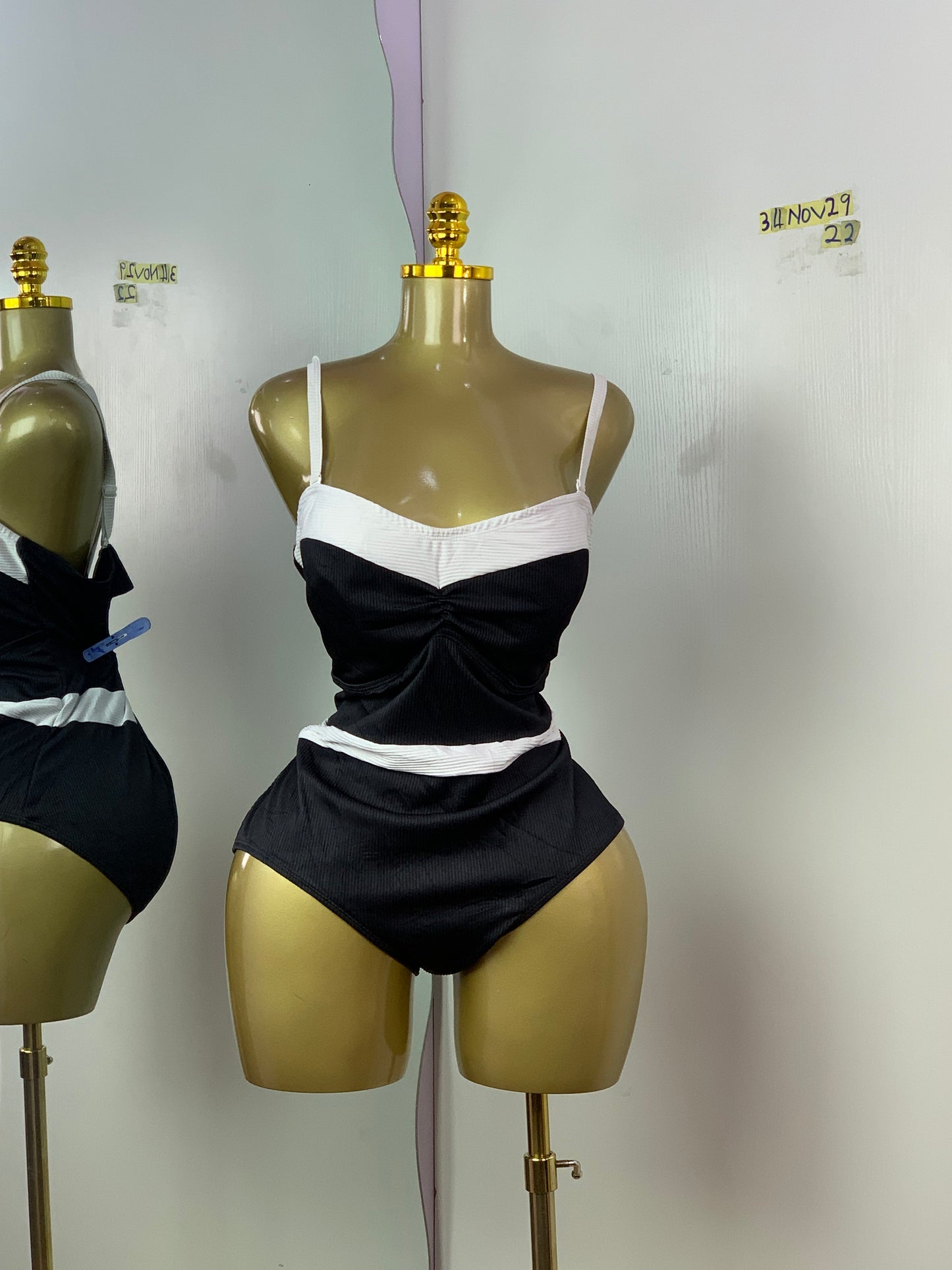 SIZE22 34NOV29 (swimsuit)