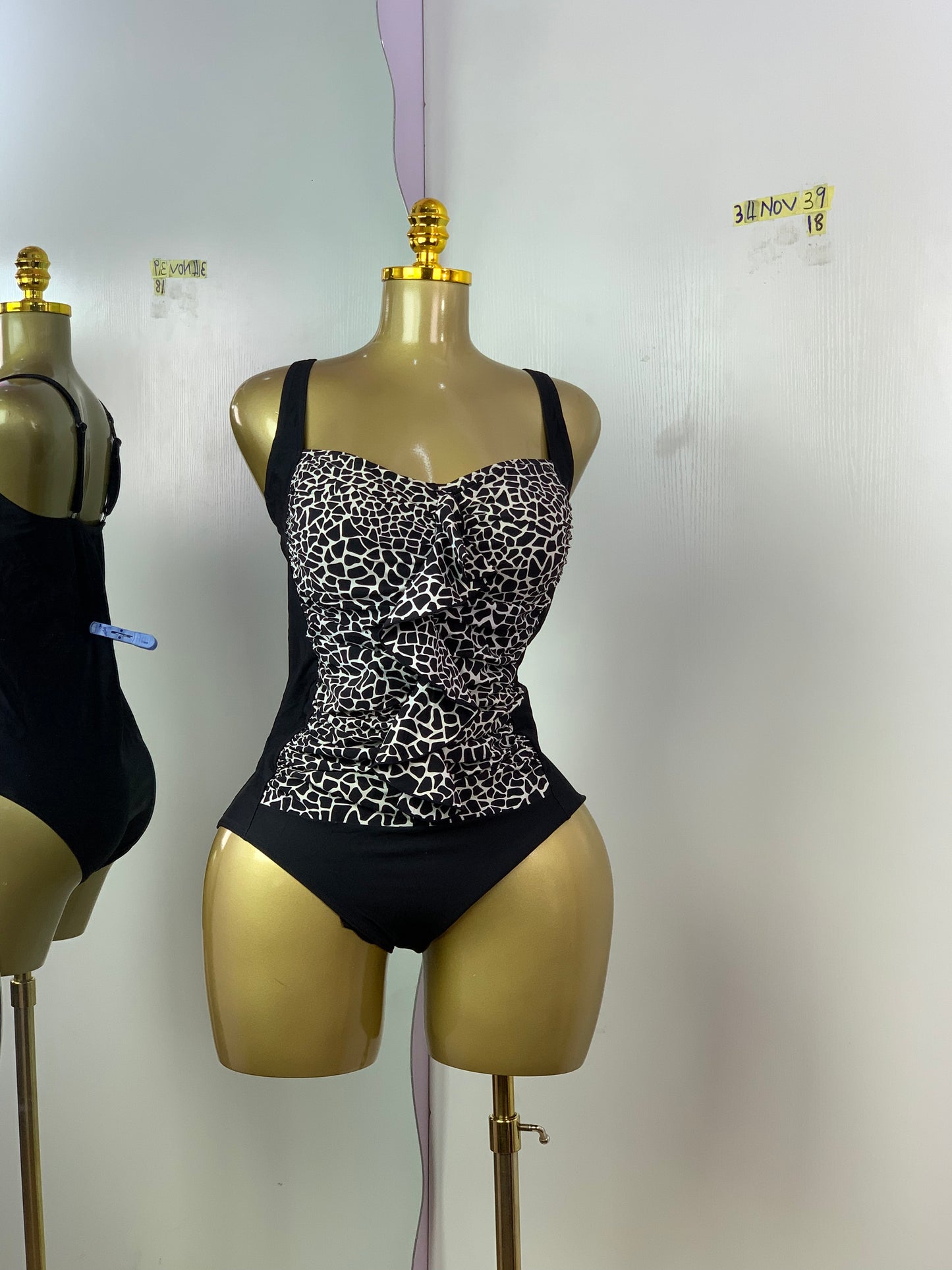 SIZE18 34NOV39 (swimsuit)