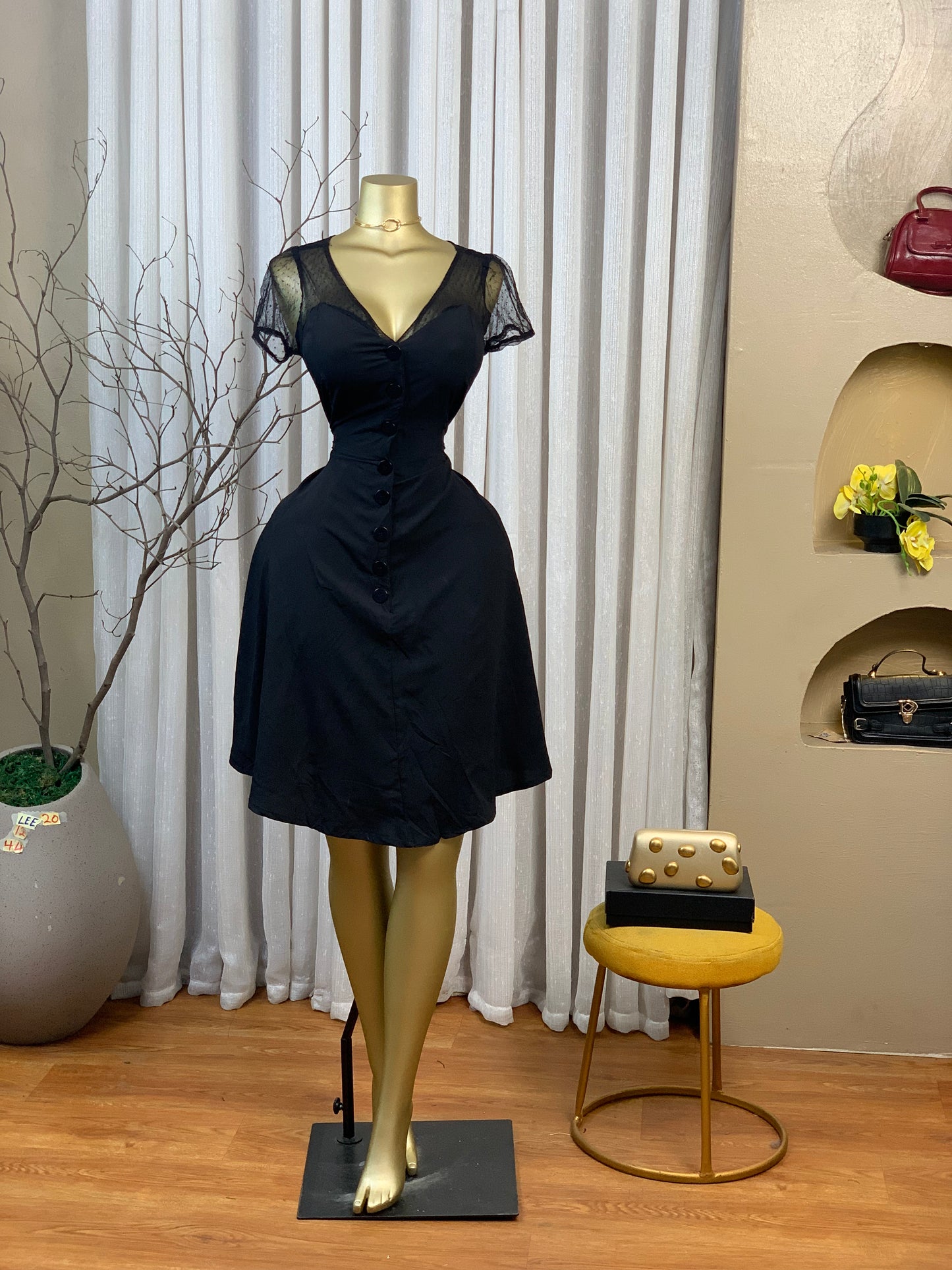 LEE20 SIZE12 Black DRESS Length44