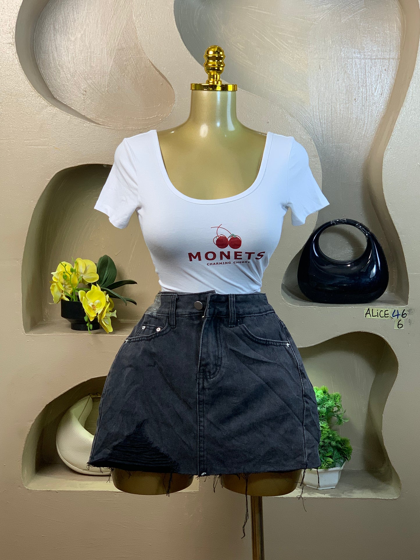 SIZE6 ALICE46 (skirt only)