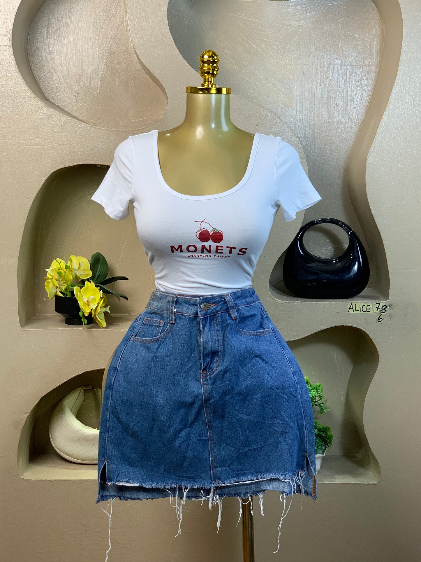 SIZE6 ALICE78 (skirt only)