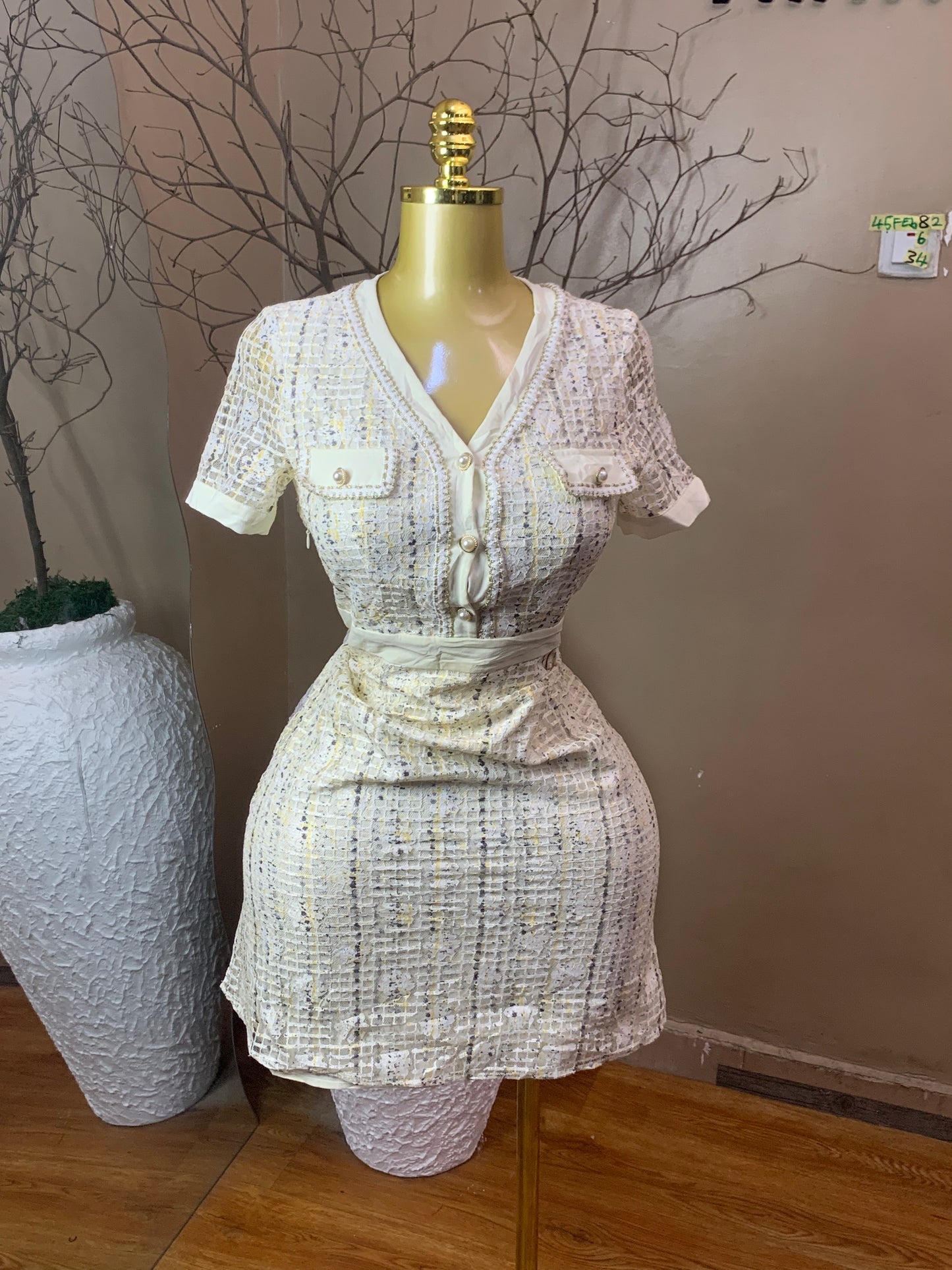 SIZE6 45FEB82 Length34