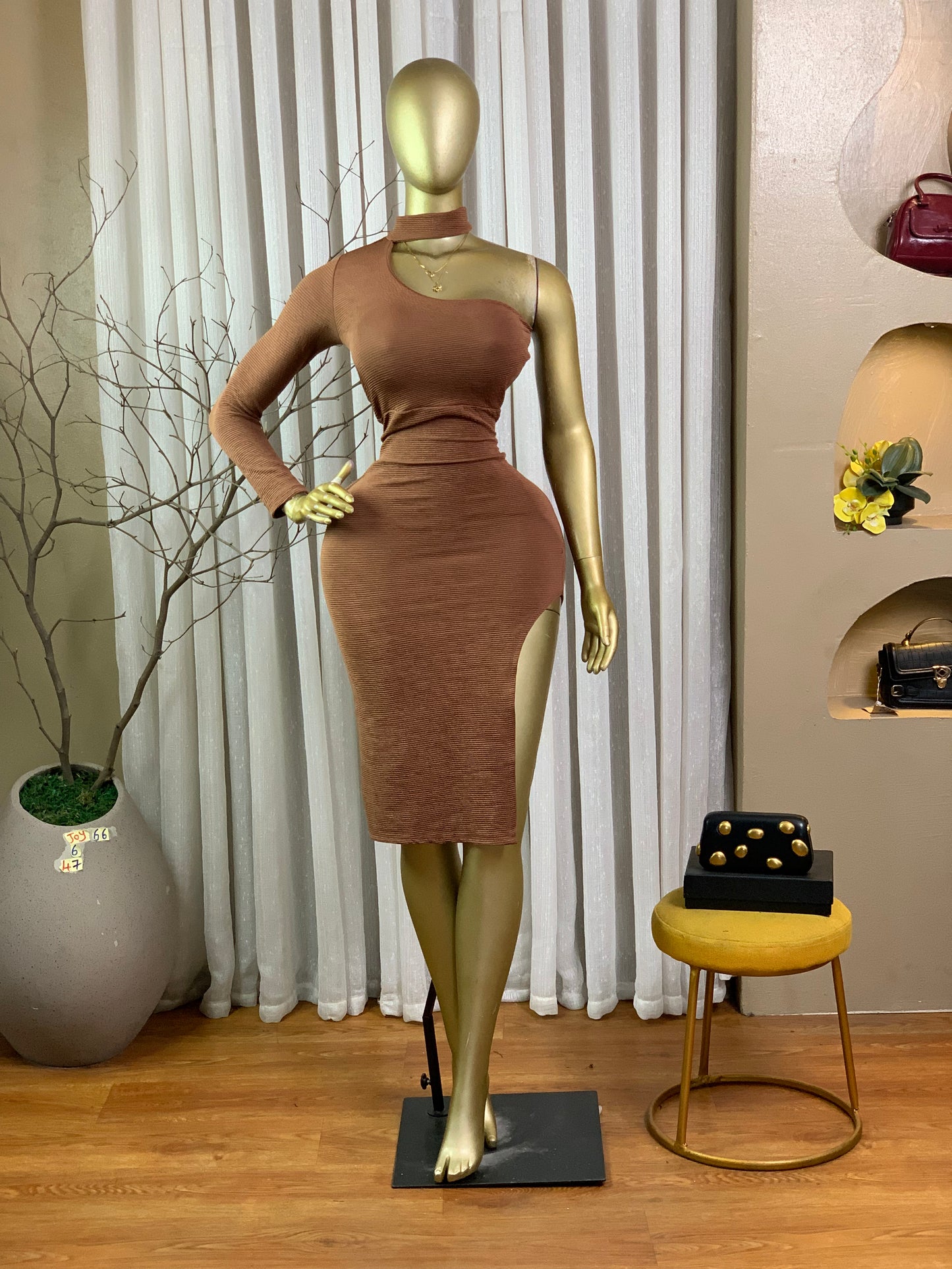 JOY66 SIZE6 Brown DRESS Length47