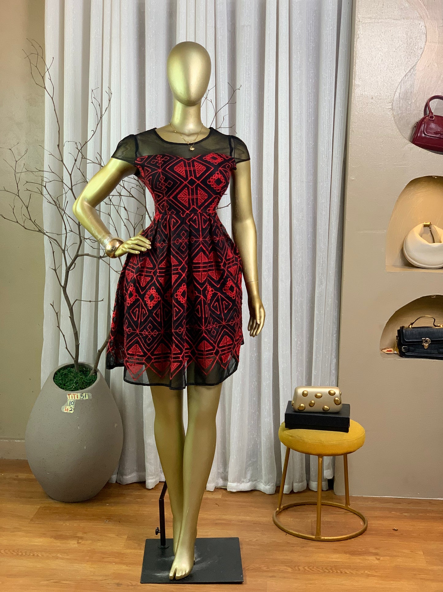 TITI51 SIZE10 DRESS Length42