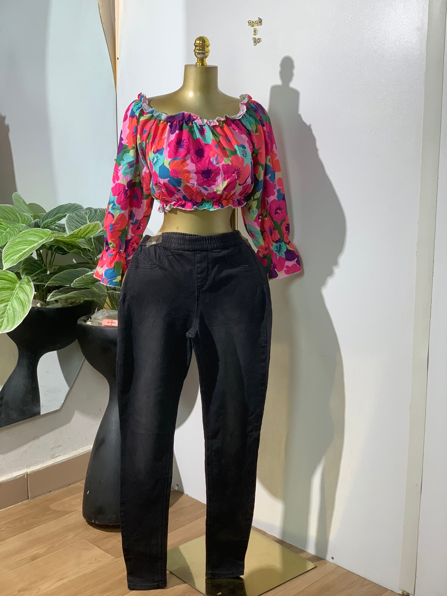 SIZE8 10D44 Length 40