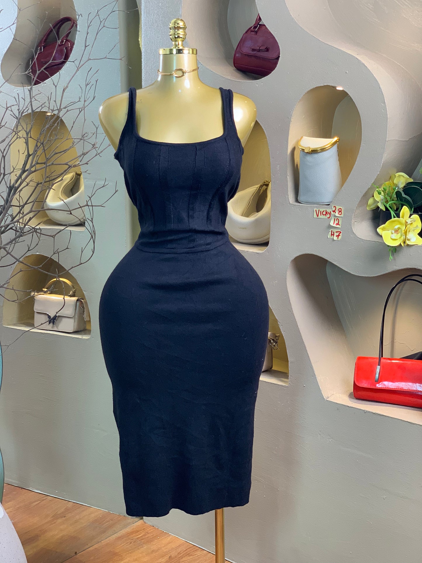 VICKY28 SIZE12 Black DRESS Length47