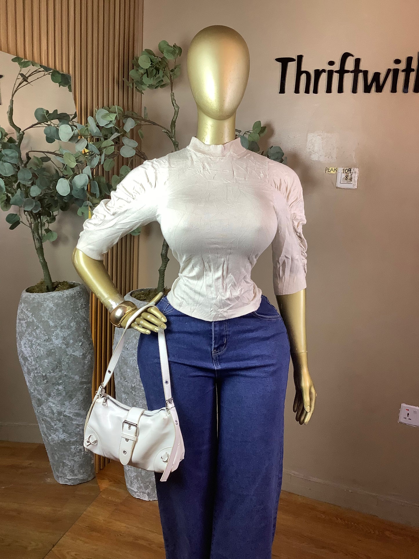 PEAK109 CREAM TOP SIZE8/10