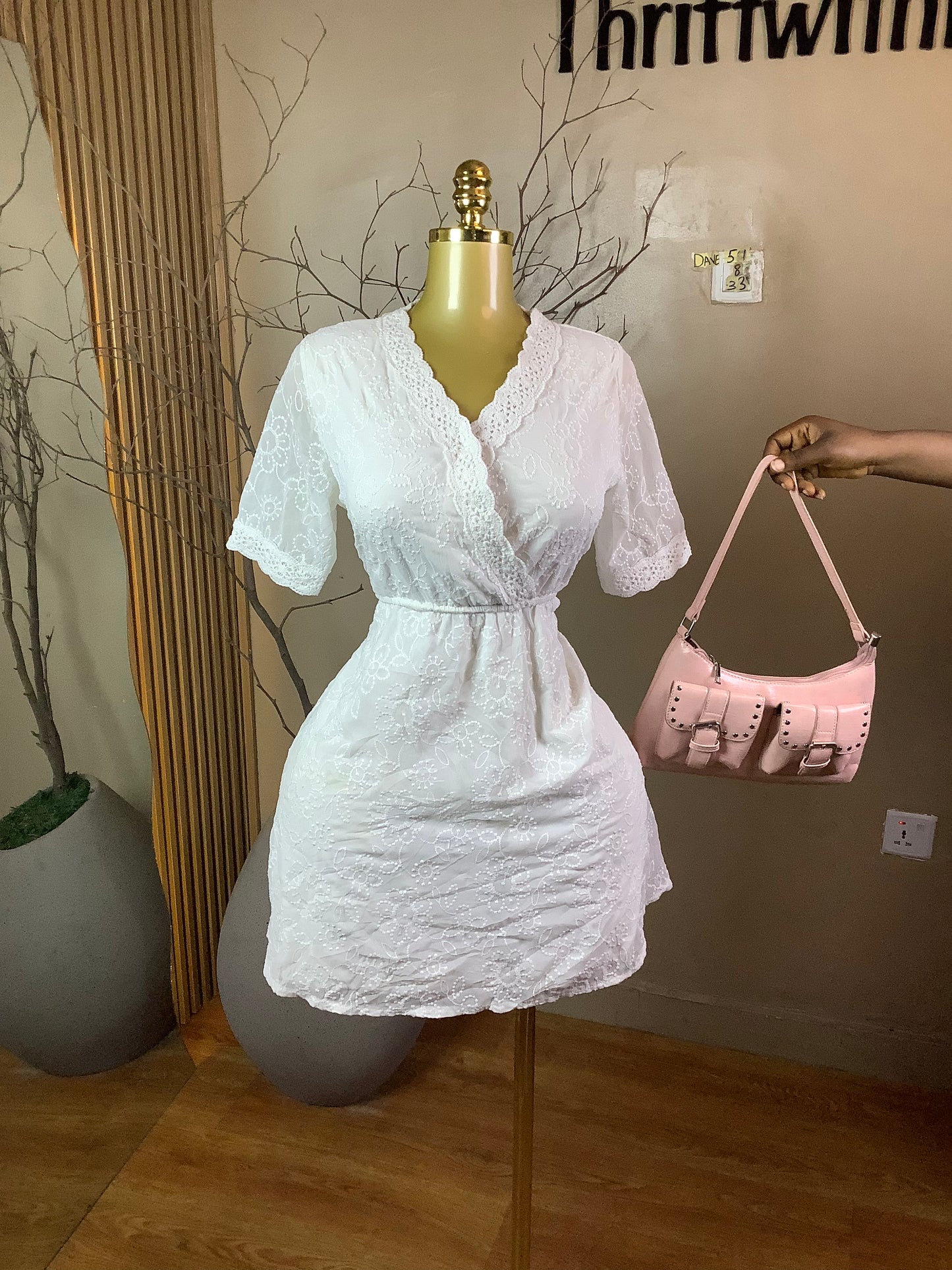 DAVE51 WHITE DRESS SIZE8 Length33