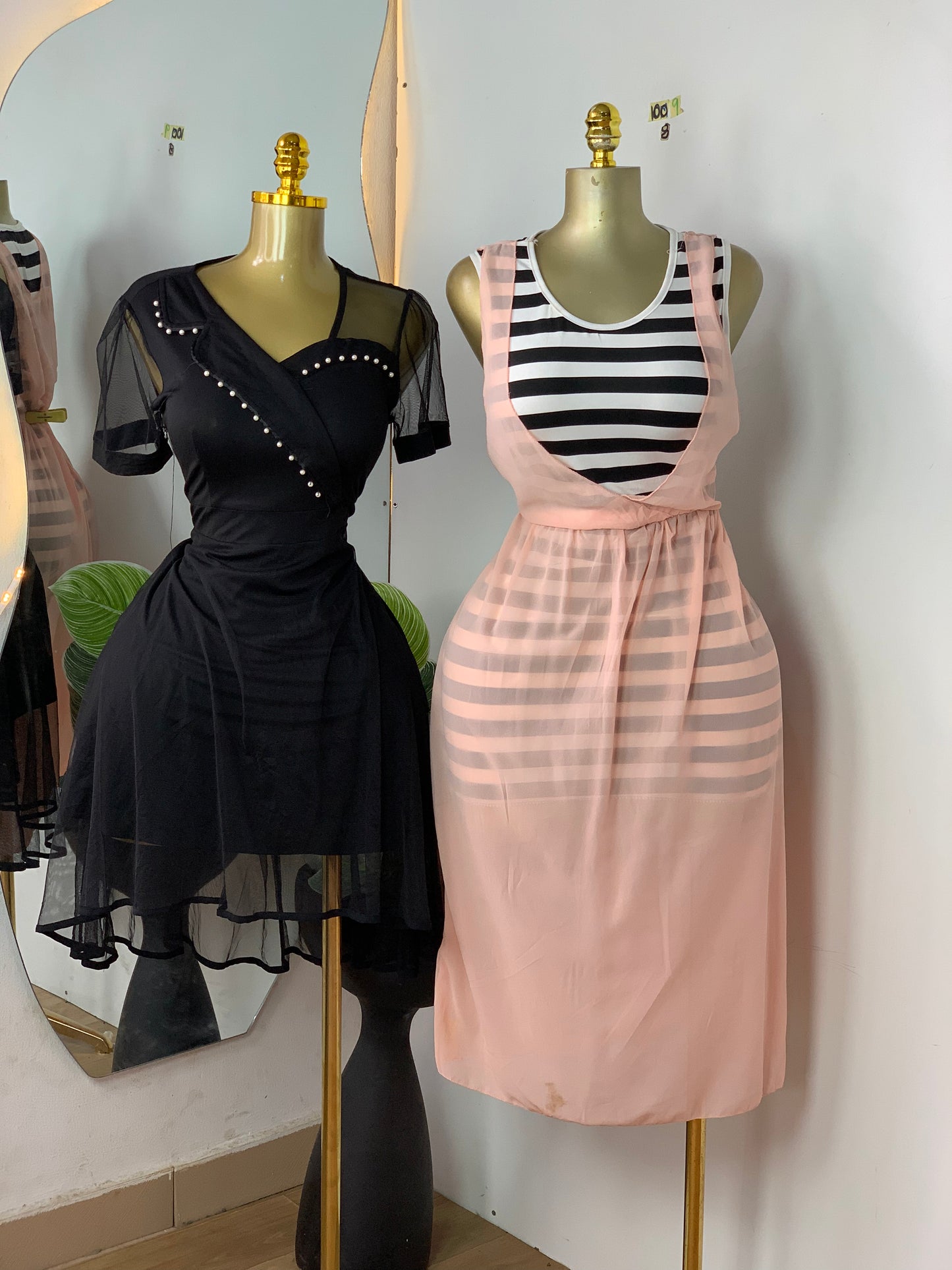 SIZE8 10O9B (sleeveless)