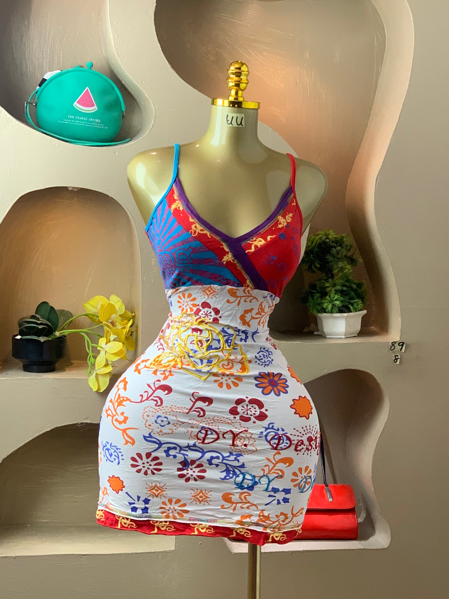 SIZE8 UU89