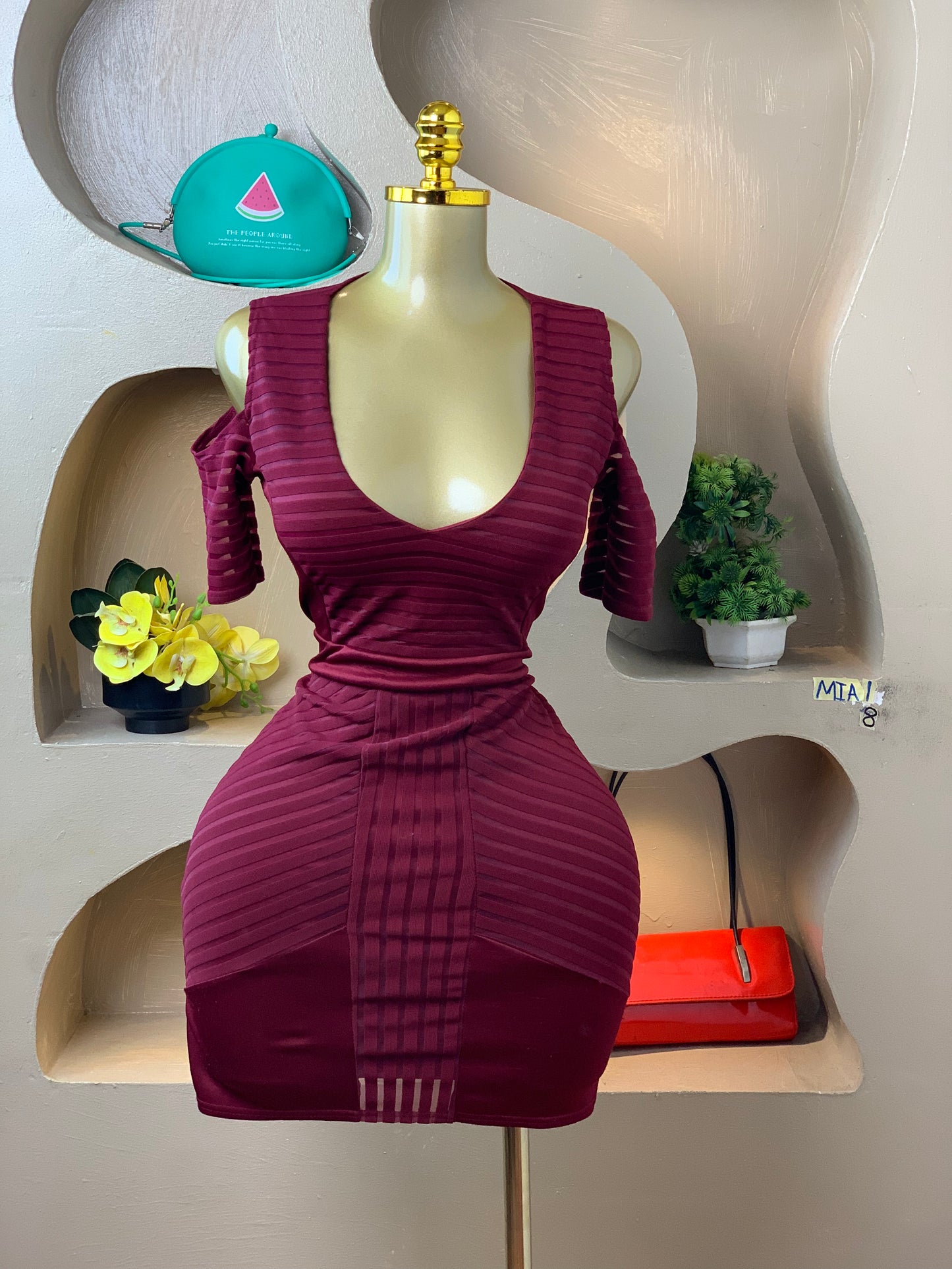 SIZE8 MIA1