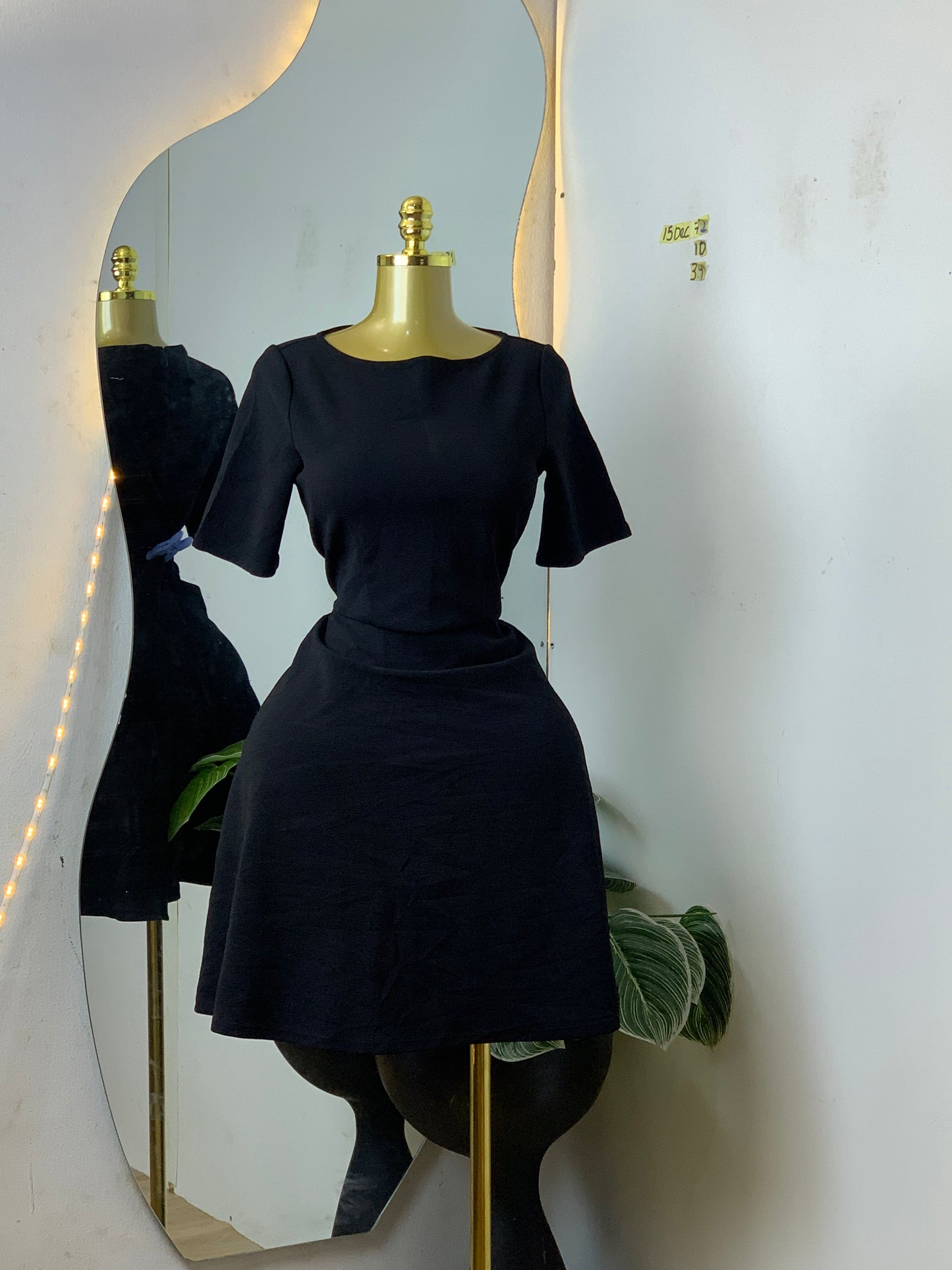 SIZE10 15DEC72 Length39