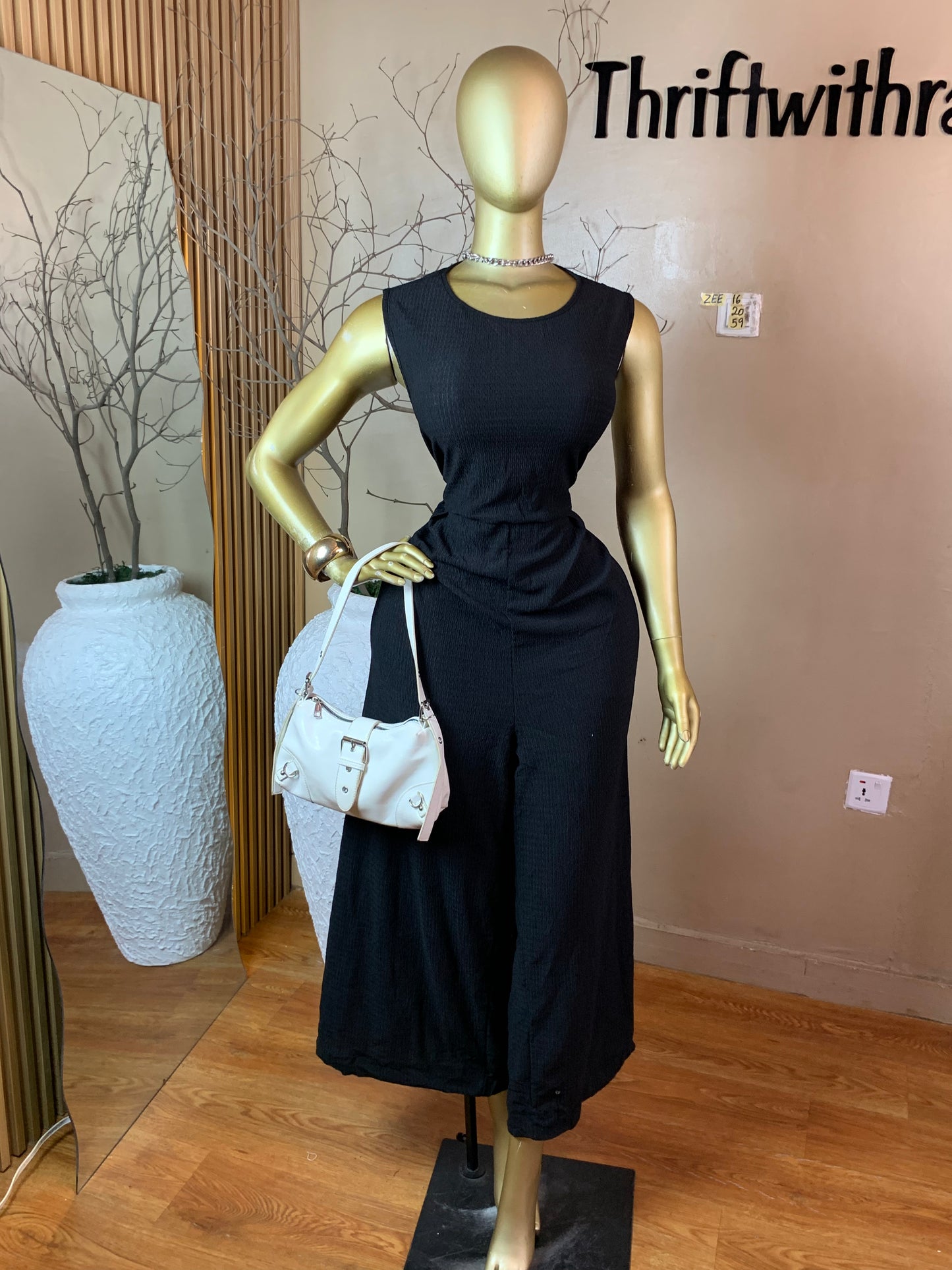 ZEE16 BLACK JUMPSUIT SIZE20 Length59