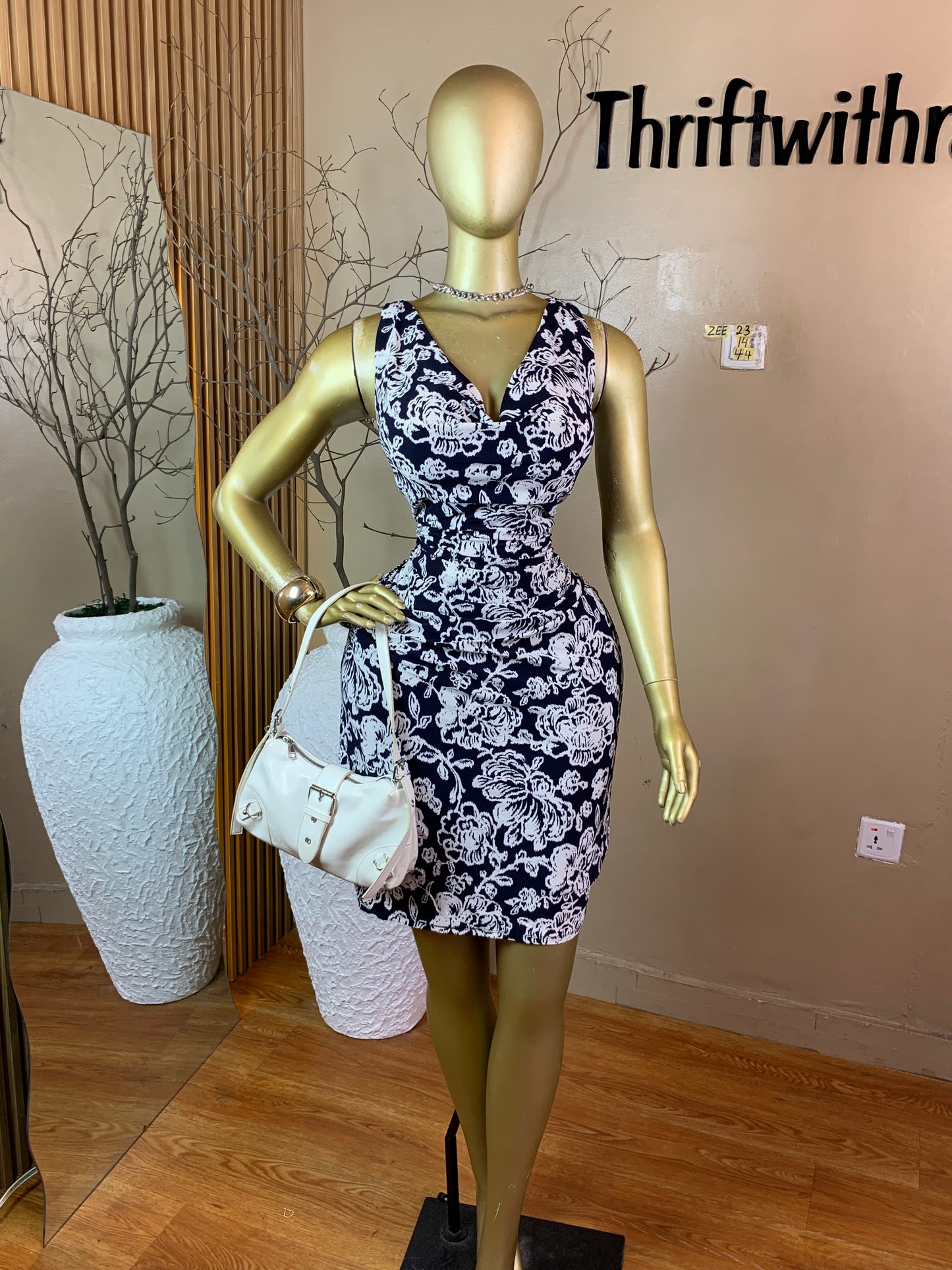 ZEE23 BLUE&WHITE DRESS SIZE14 Length44