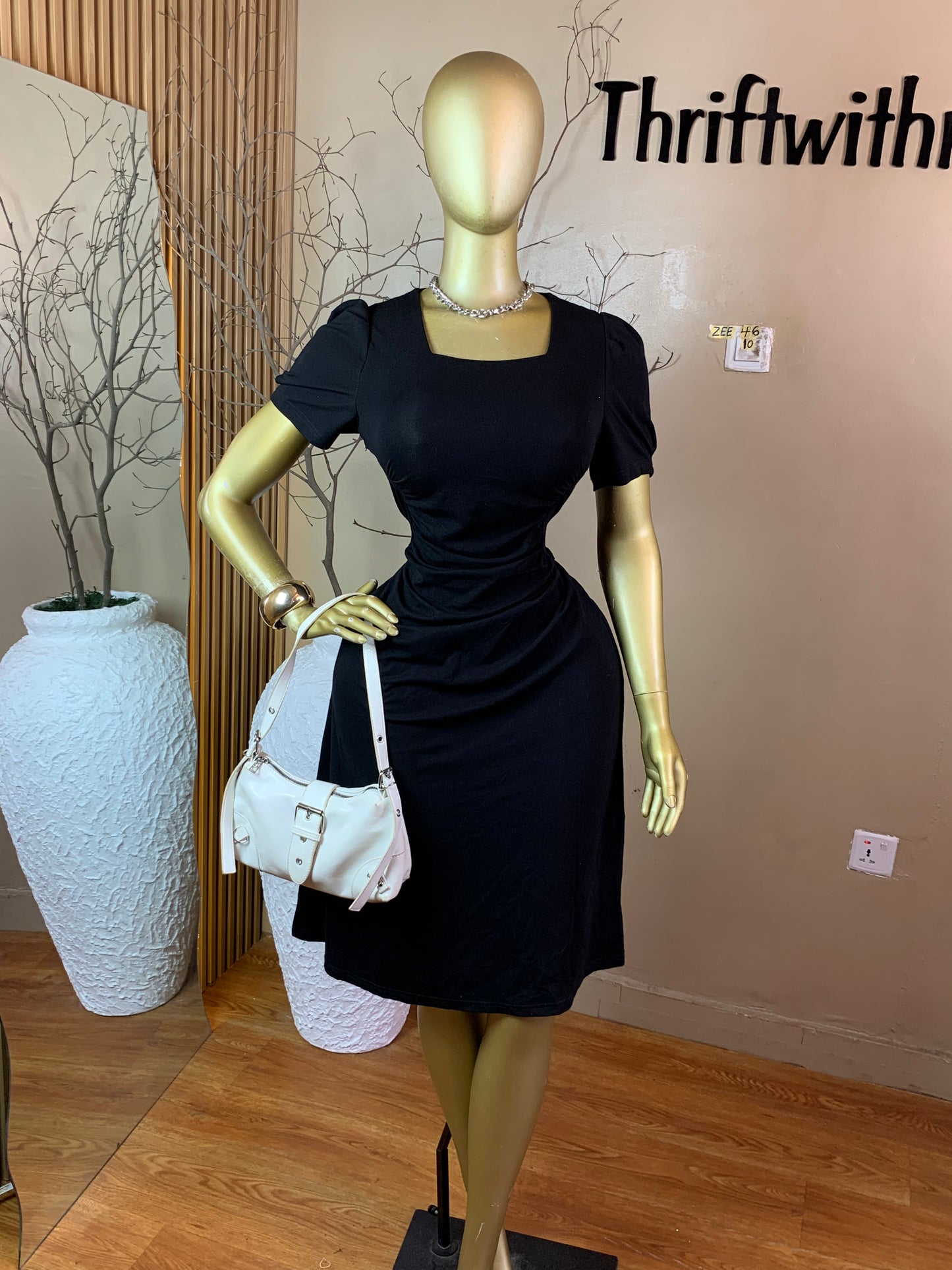 ZEE46 BLACK DRESS SIZE10