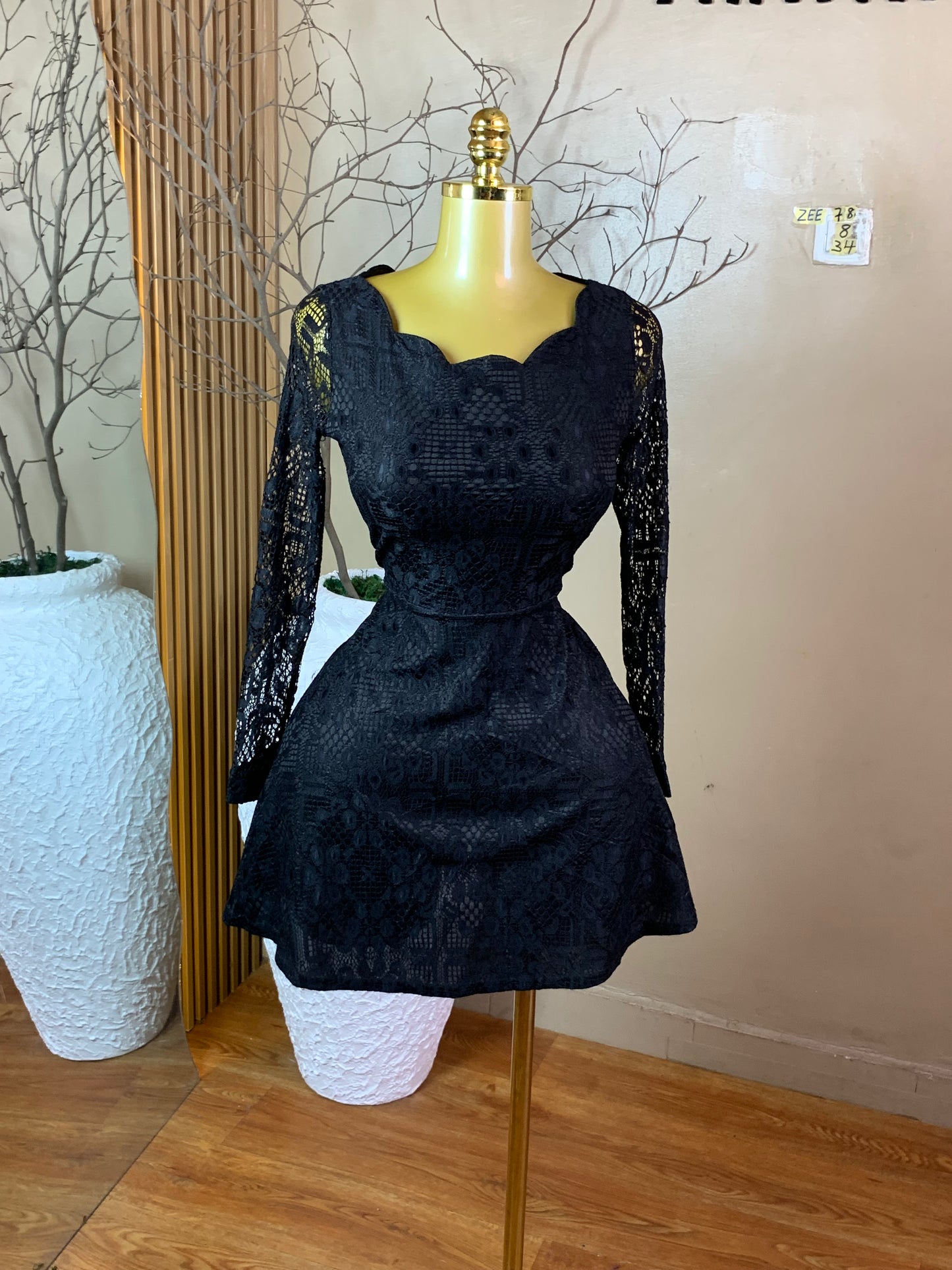 ZEE78 BLACK DRESS SIZE8 Length34