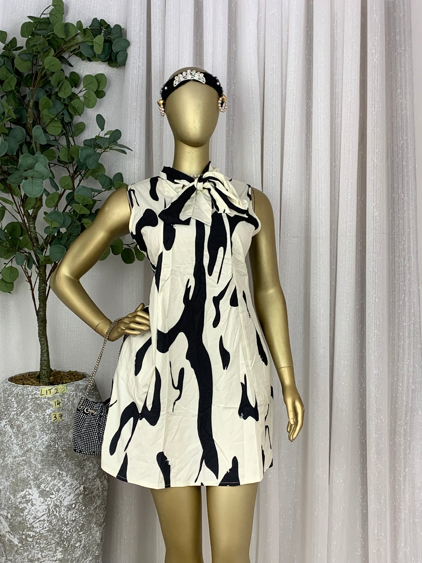 SIZE14 LIT23 Length37