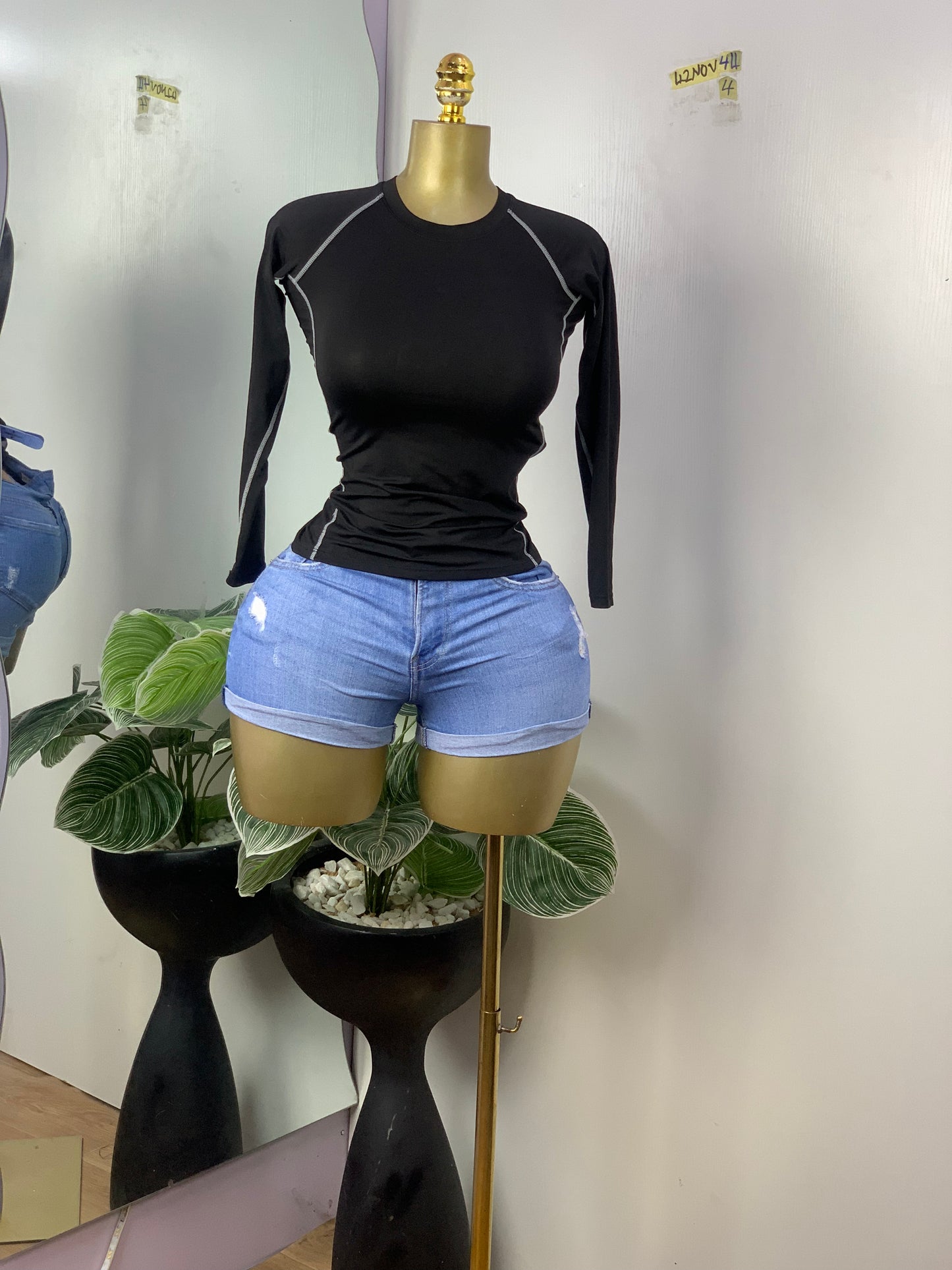 SIZE4 42NOV44(Top only)