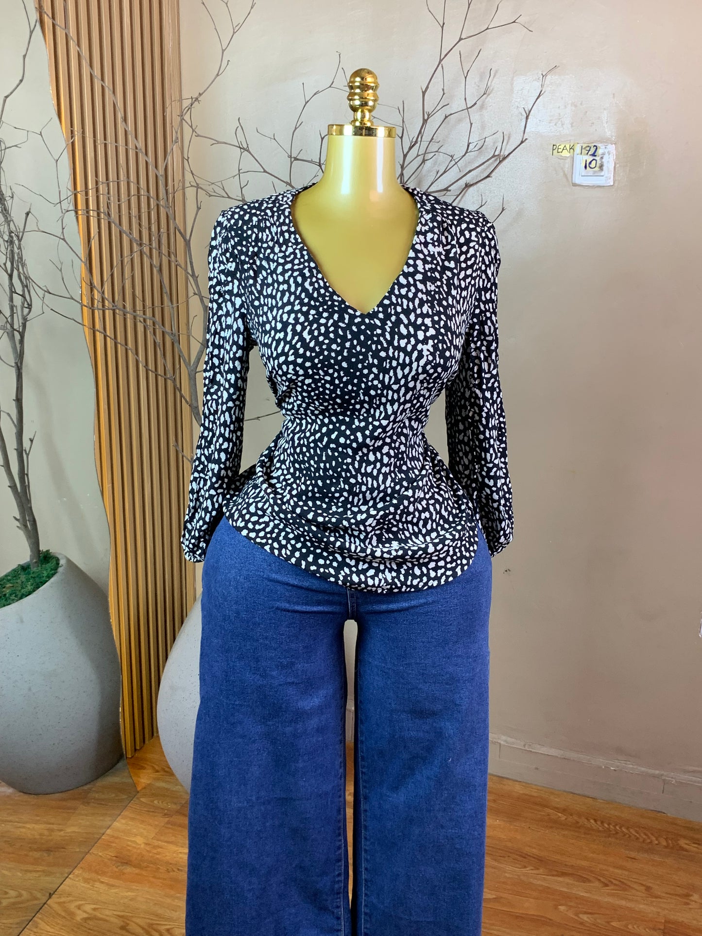 PEAK172 BLACK&WHITE TOP SIZE10
