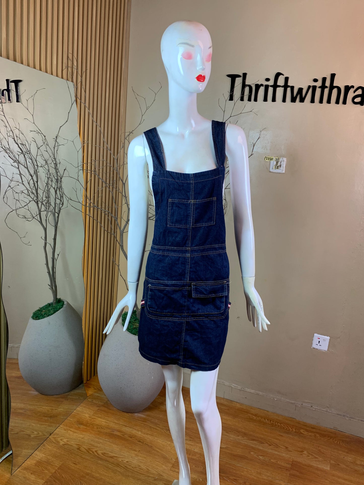 PRESH31 DENIM DRESS SIZE8 Length38