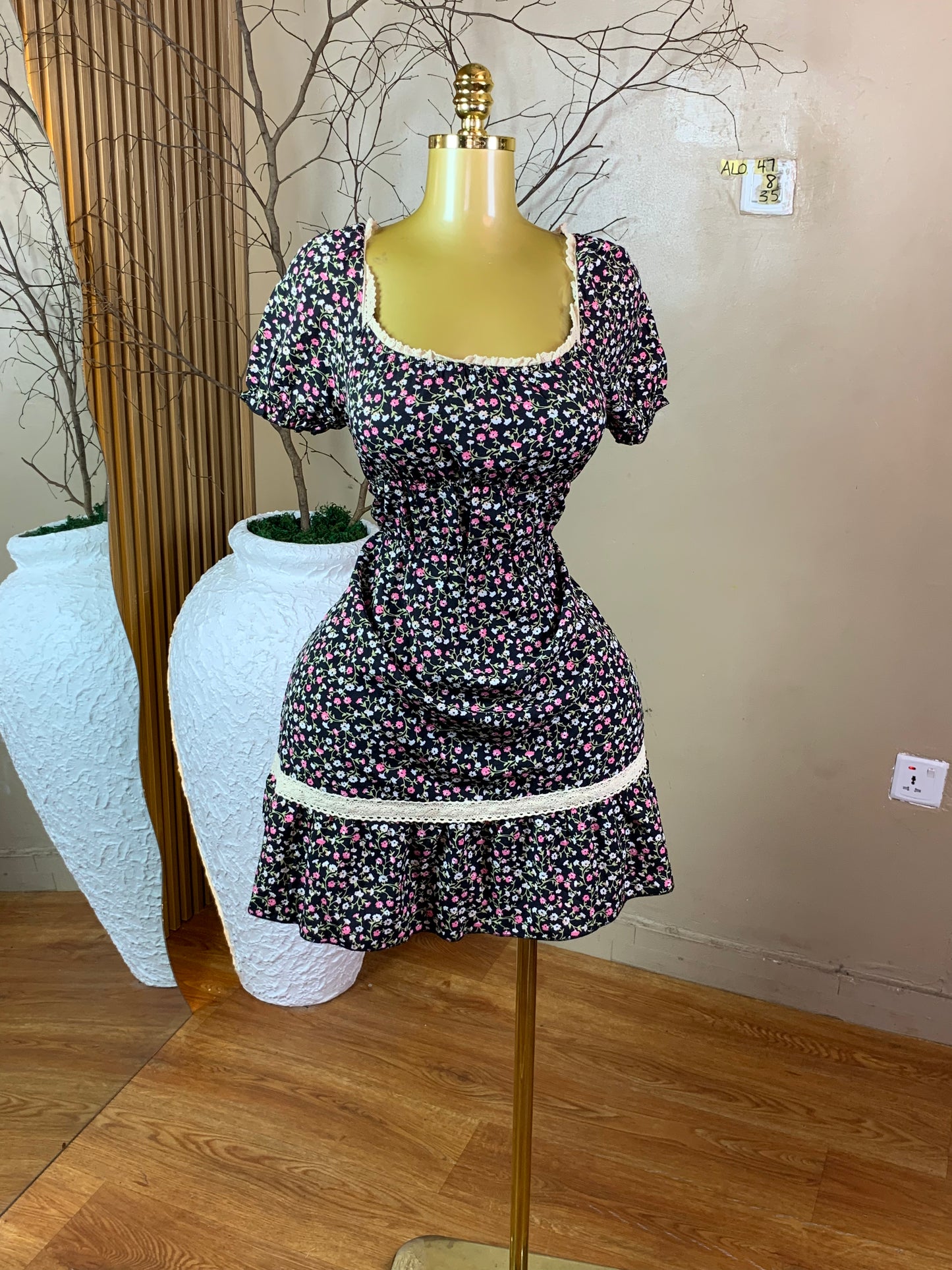 SIZE8 ALO47 FLORAL DRESS Length35