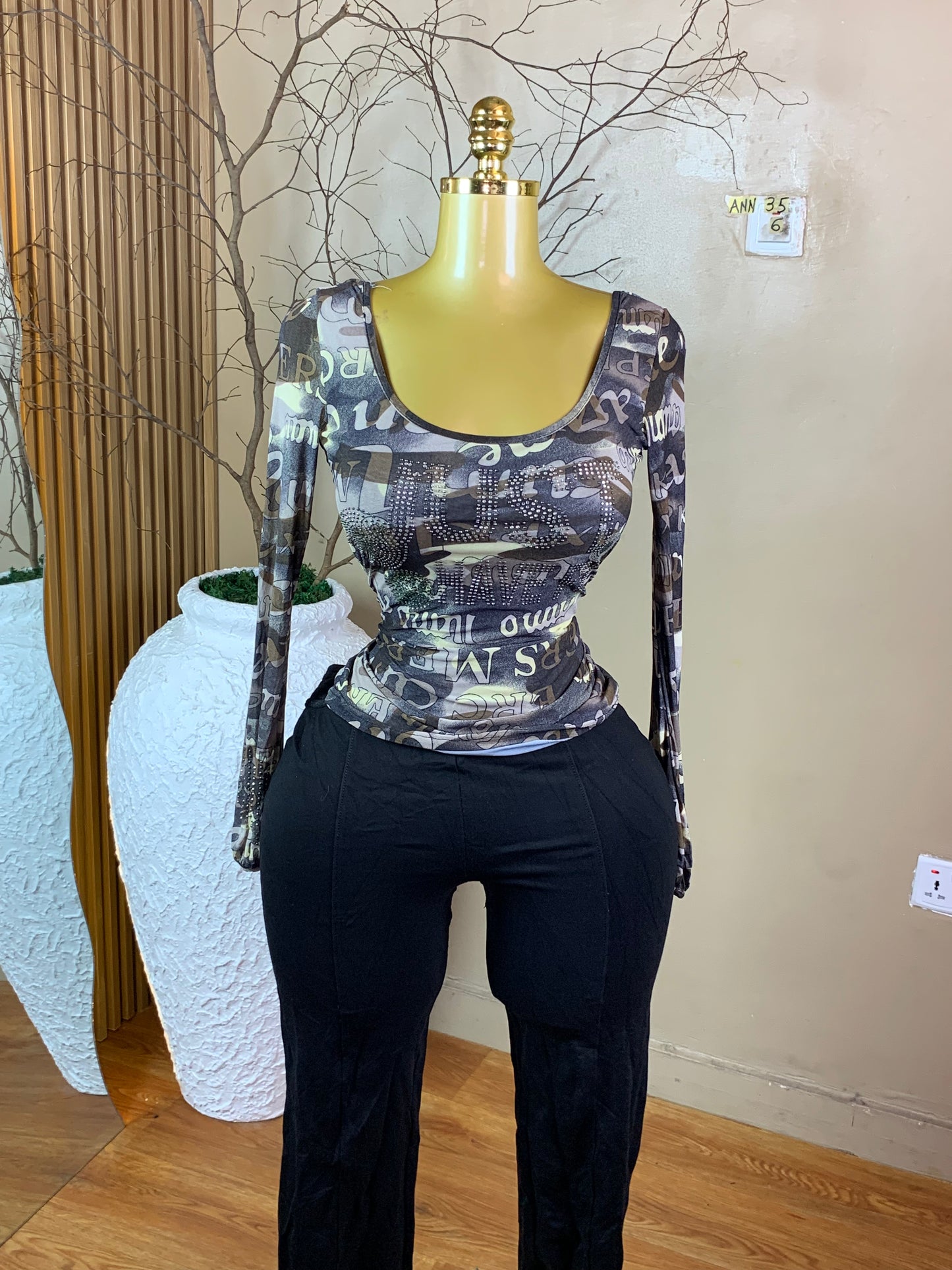 SIZE6 ANN35
