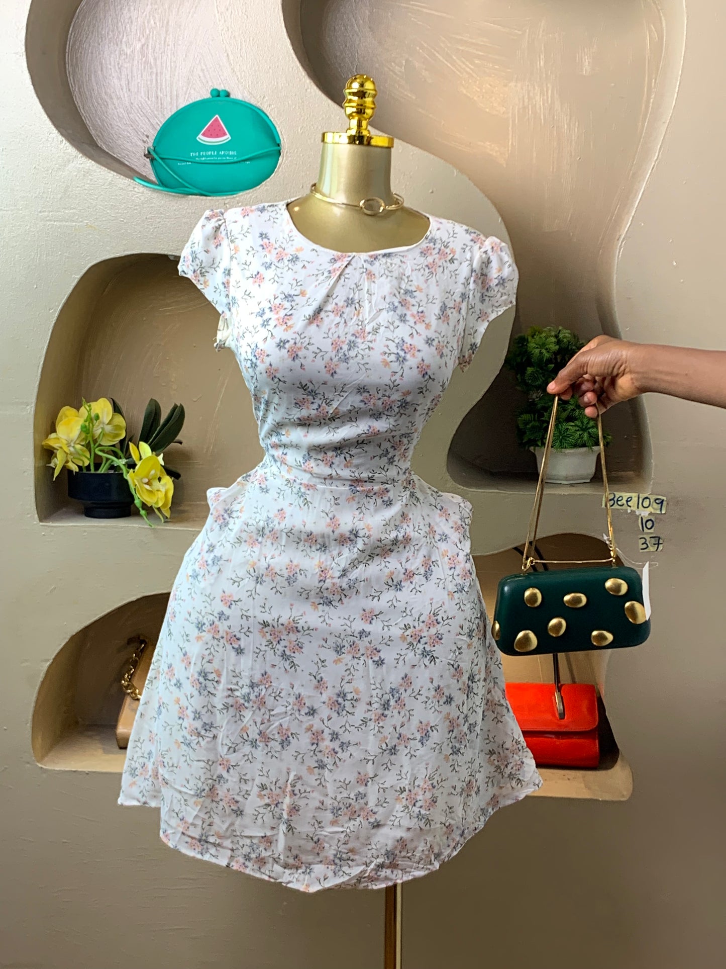 SIZE10 BEE109 Length37 (floral)
