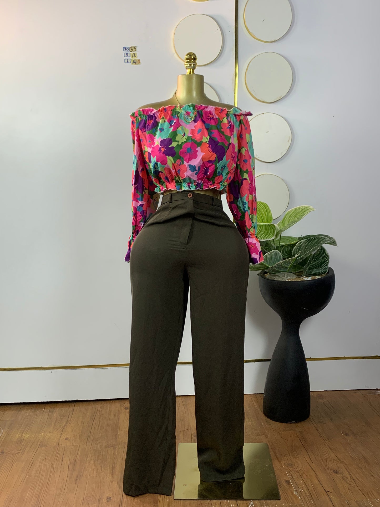SIZE12 9O35 Length40 (Pants only)