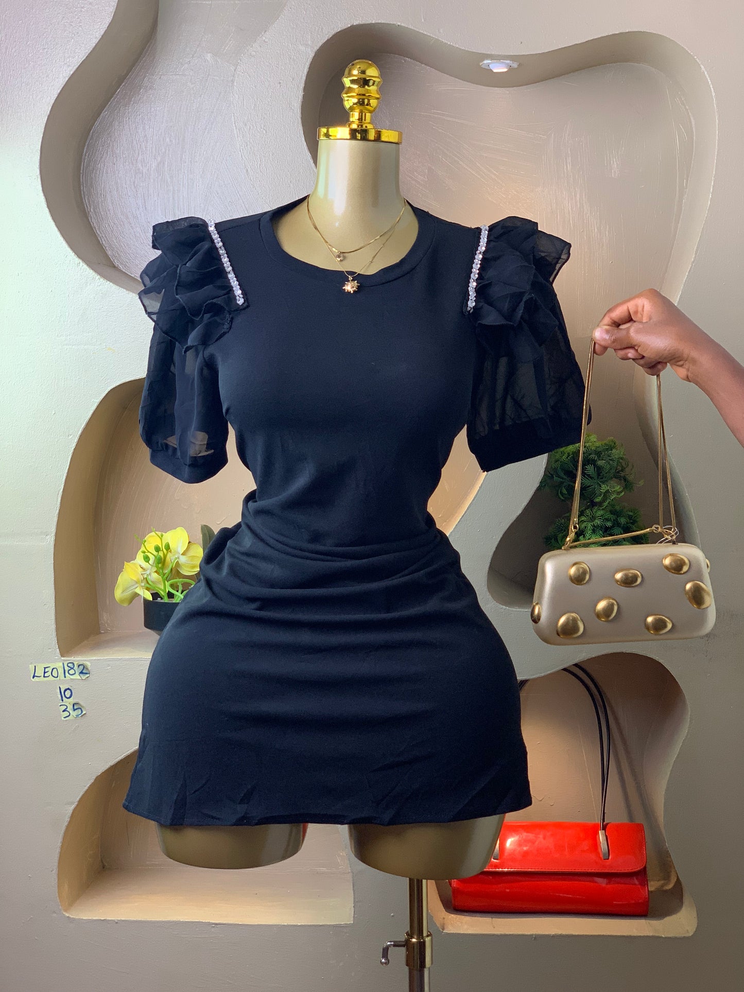 LEO182 BLACK DRESS SIZE10 Length35