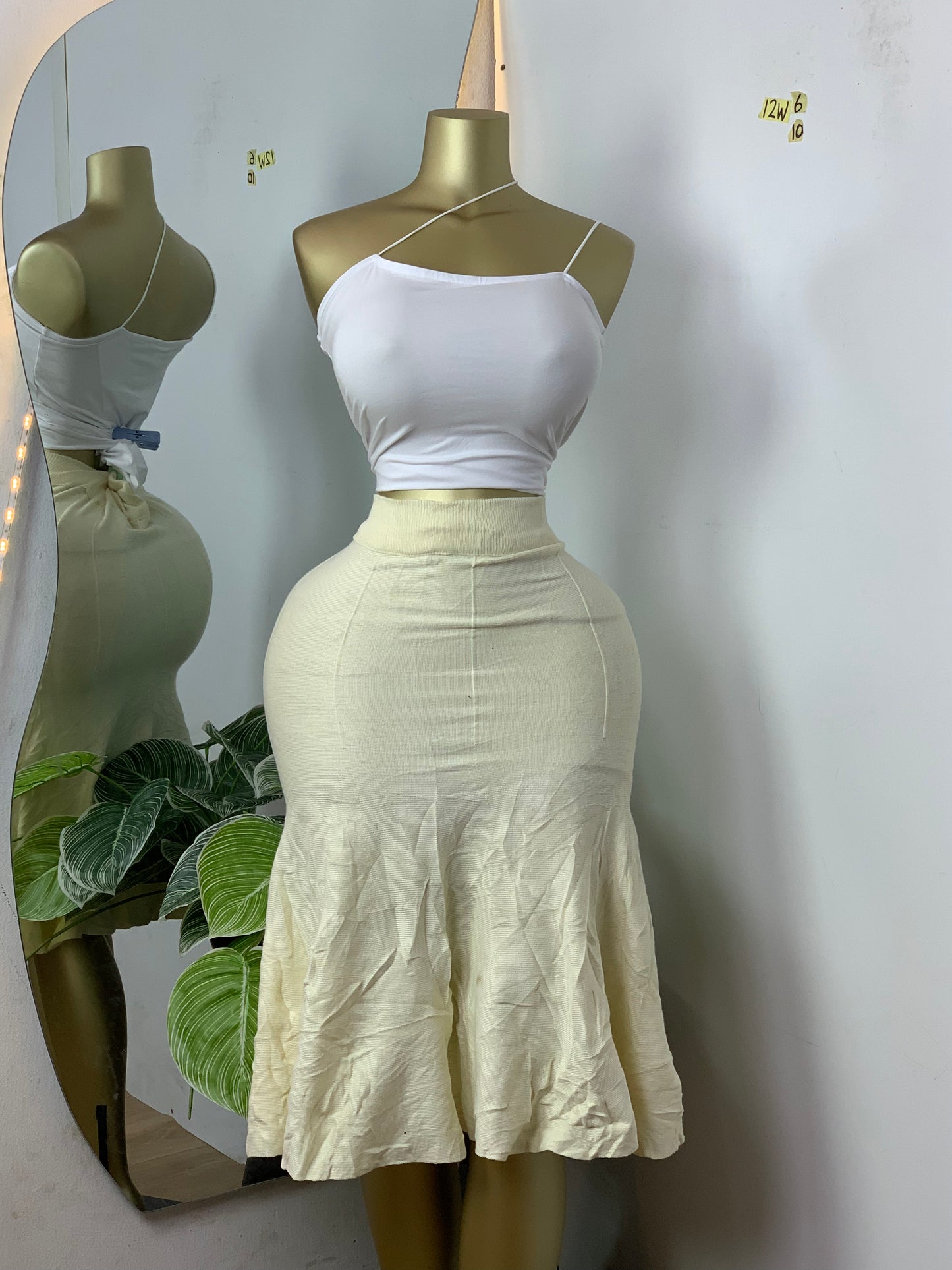 SIZE10 12W6 (skirt only)