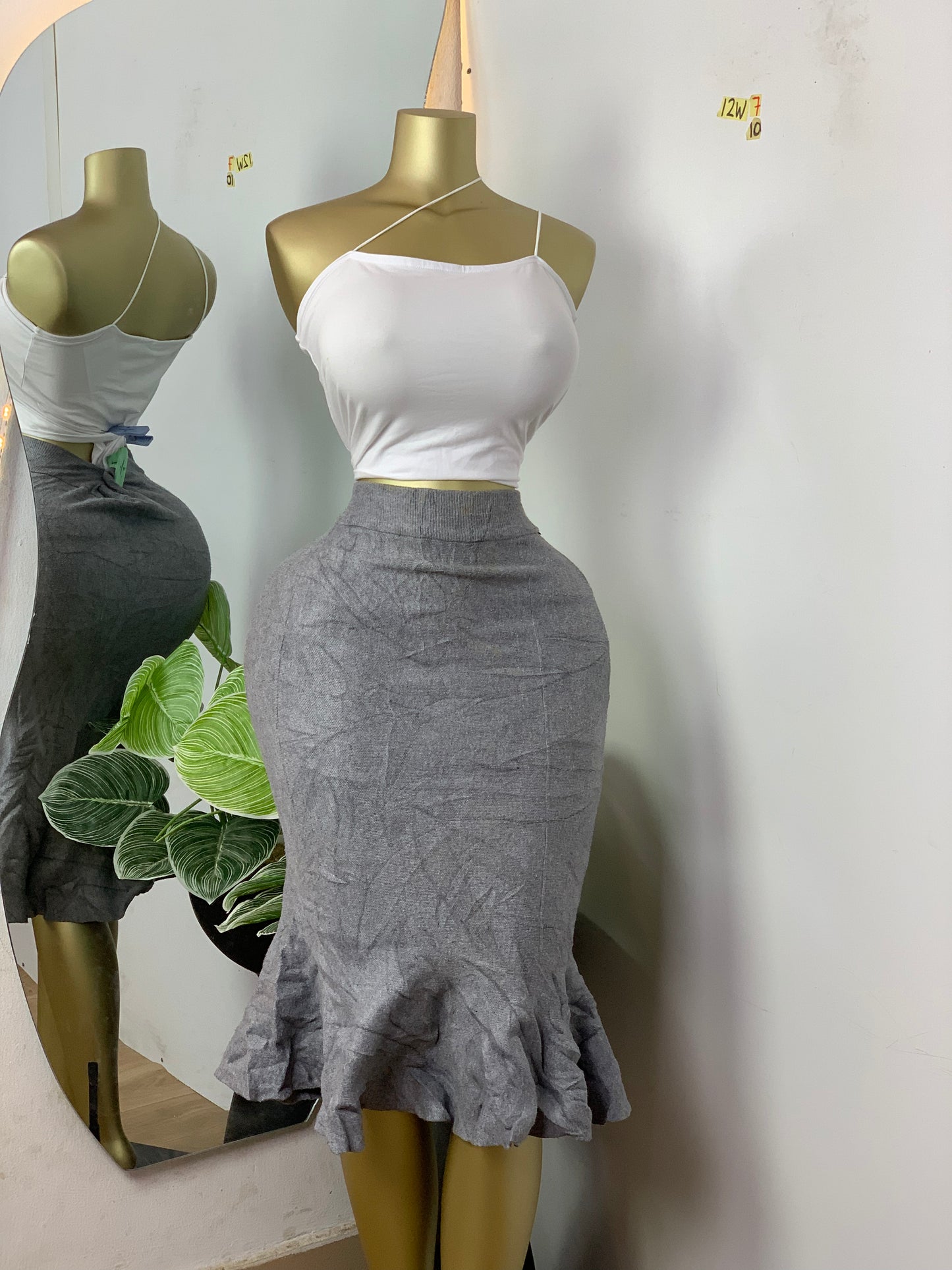 SIZE10 12W7 (skirt only)