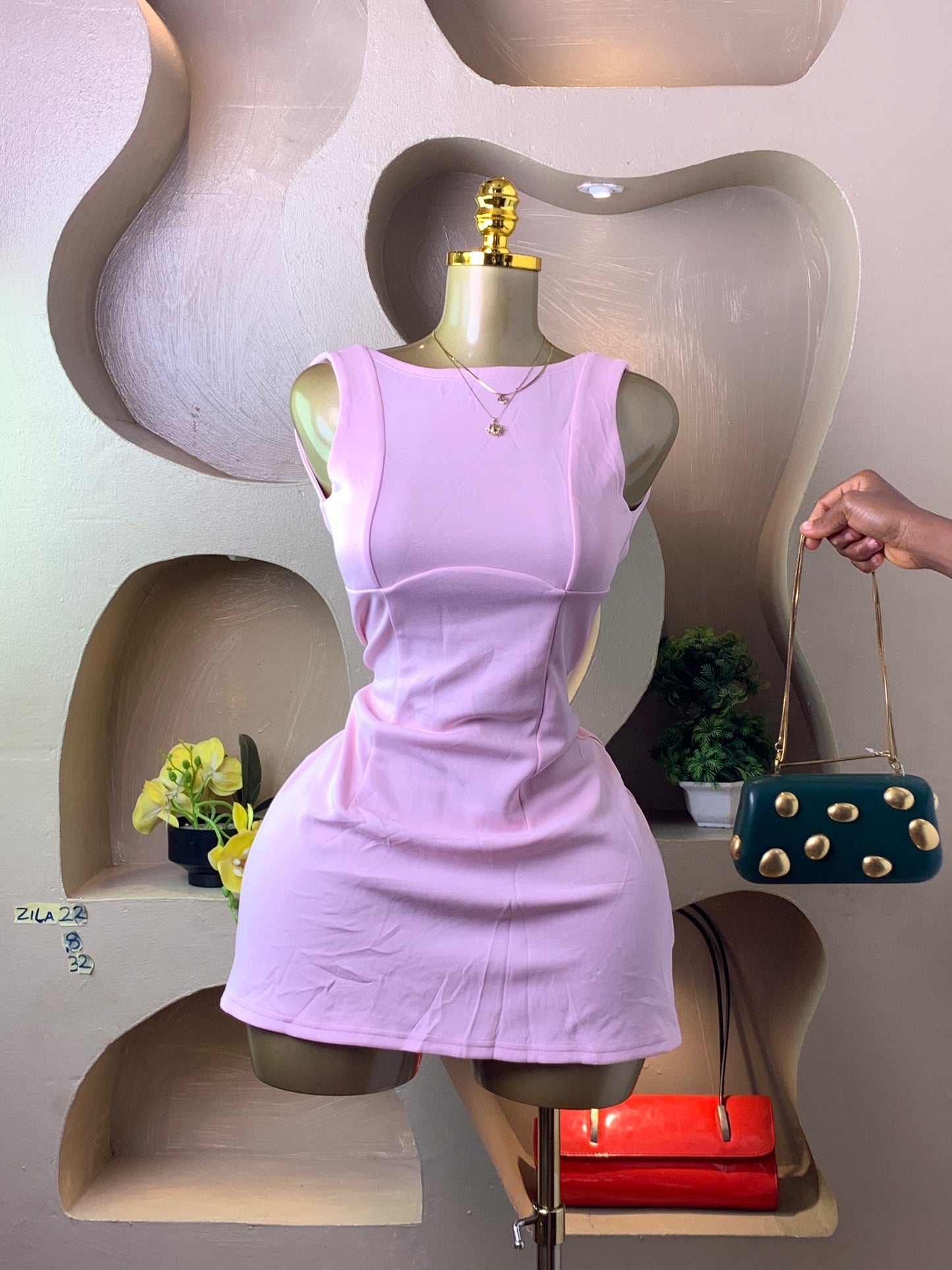 ZILA22 LOW BACK PINK DRESS SIZE8 Length32