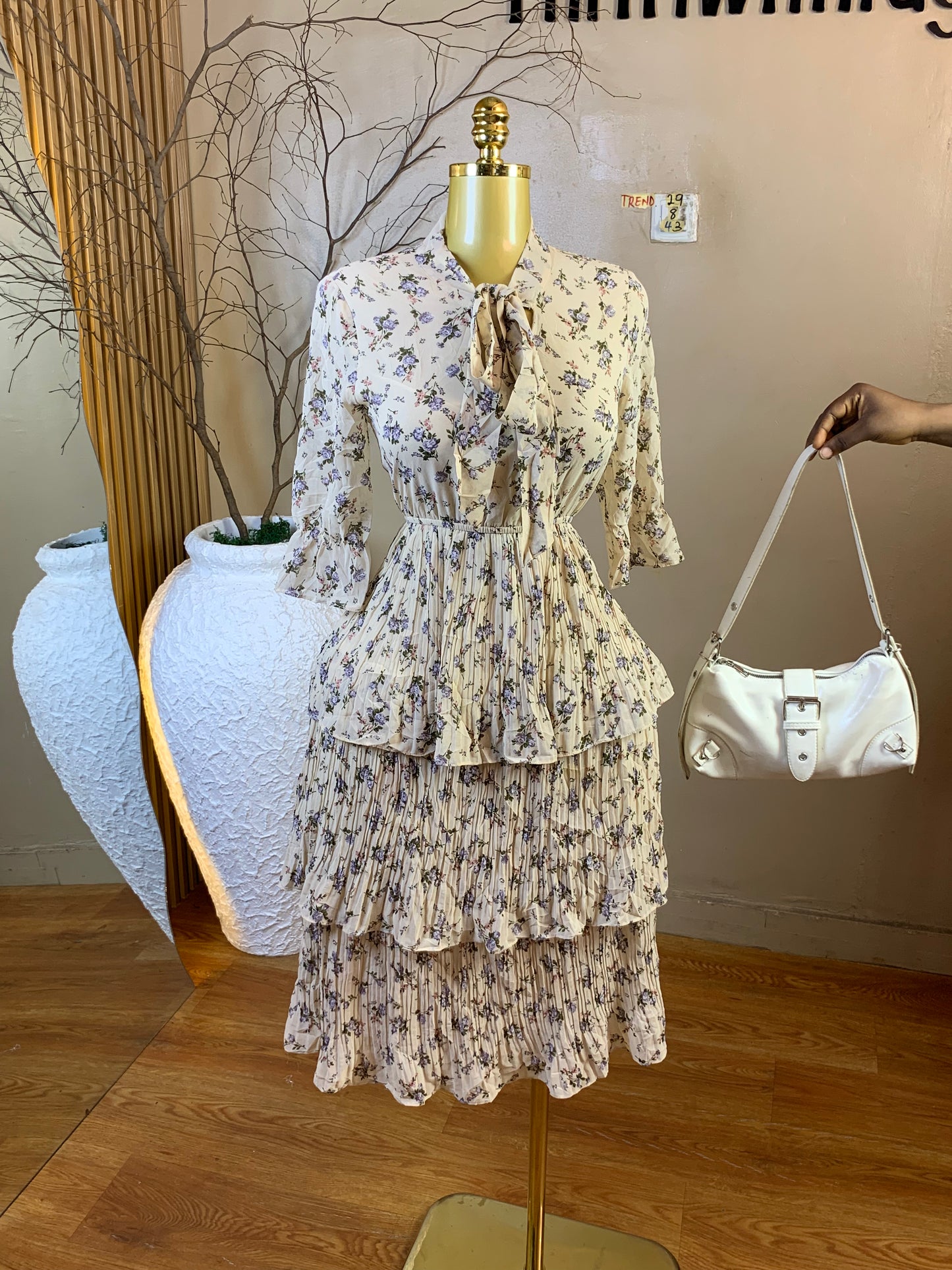 TREND29 SIZE8 Length43 chiffon dress