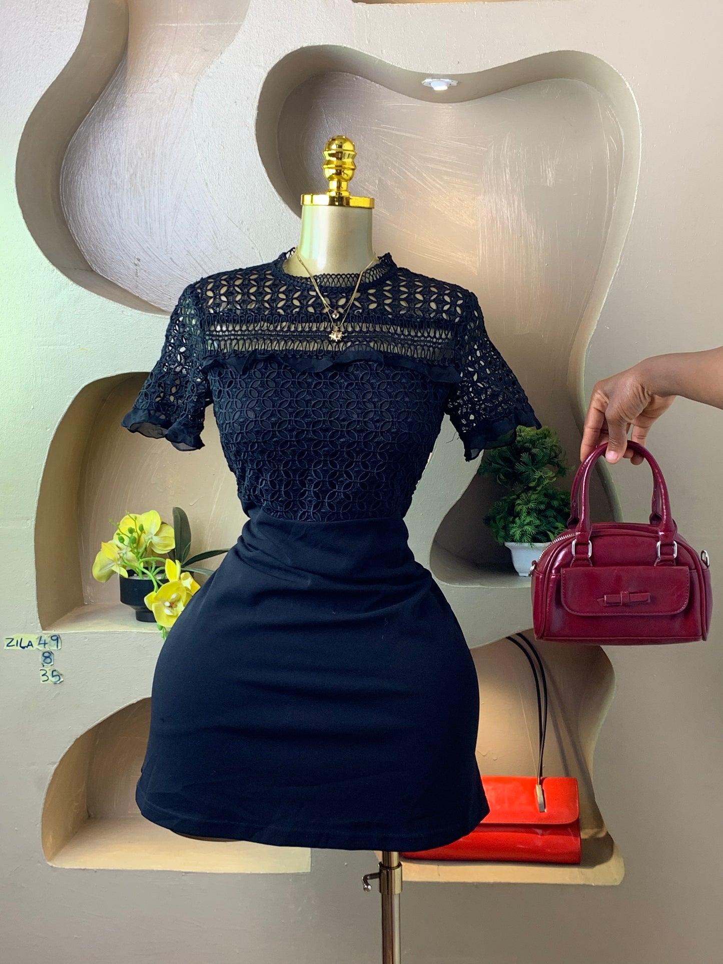 ZILA49 BLACK DRESS SIZE8 Length35