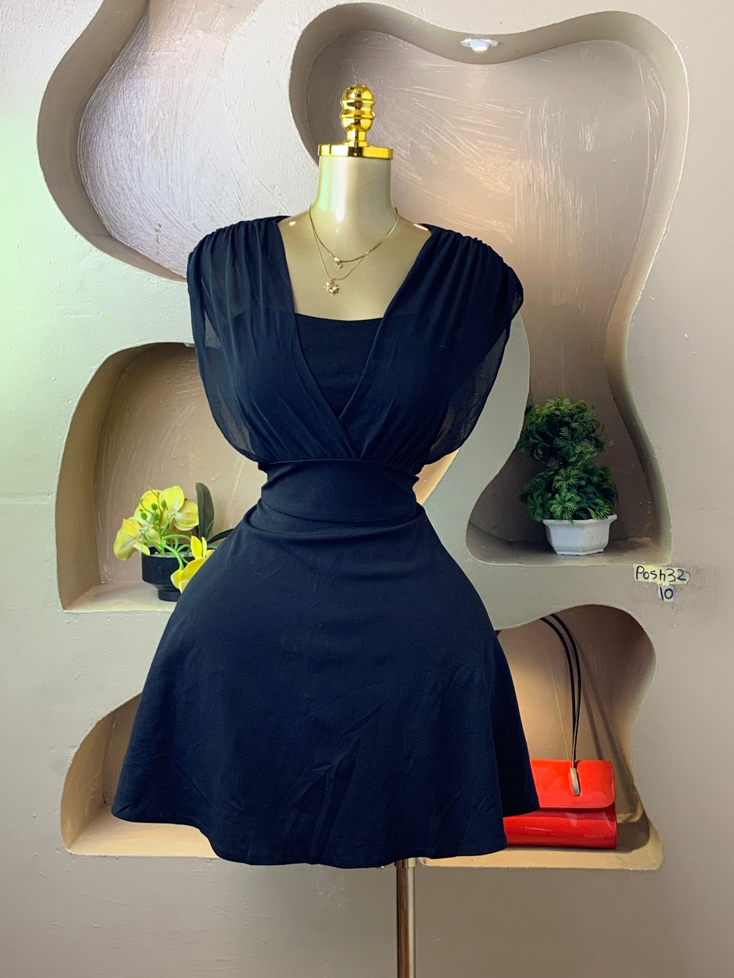 POSH32 BLACK DRESS SIZE10