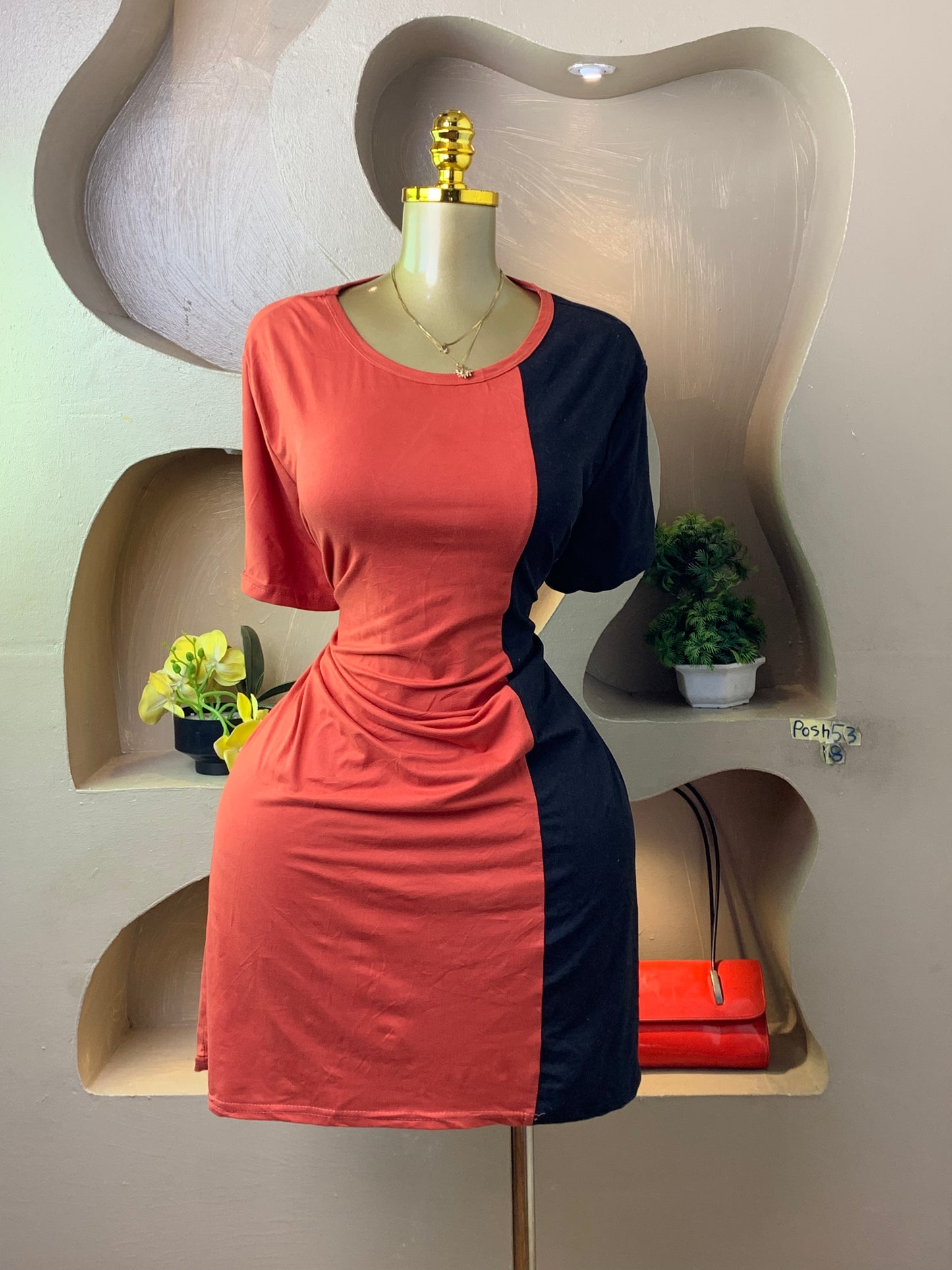 POSH53 ORANGE&BLACK DRESS SIZE18