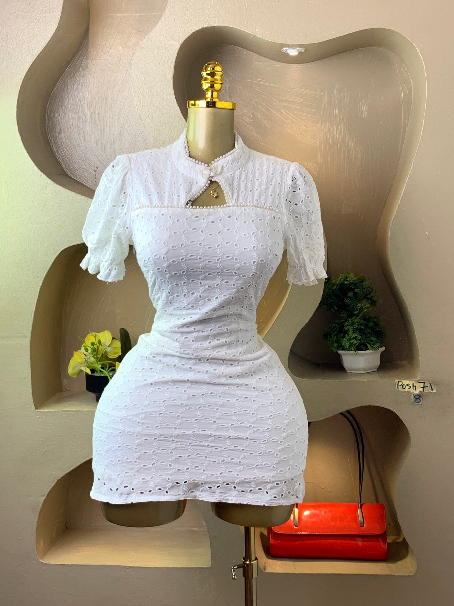 POSH71 WHITE DRESS SIZE8