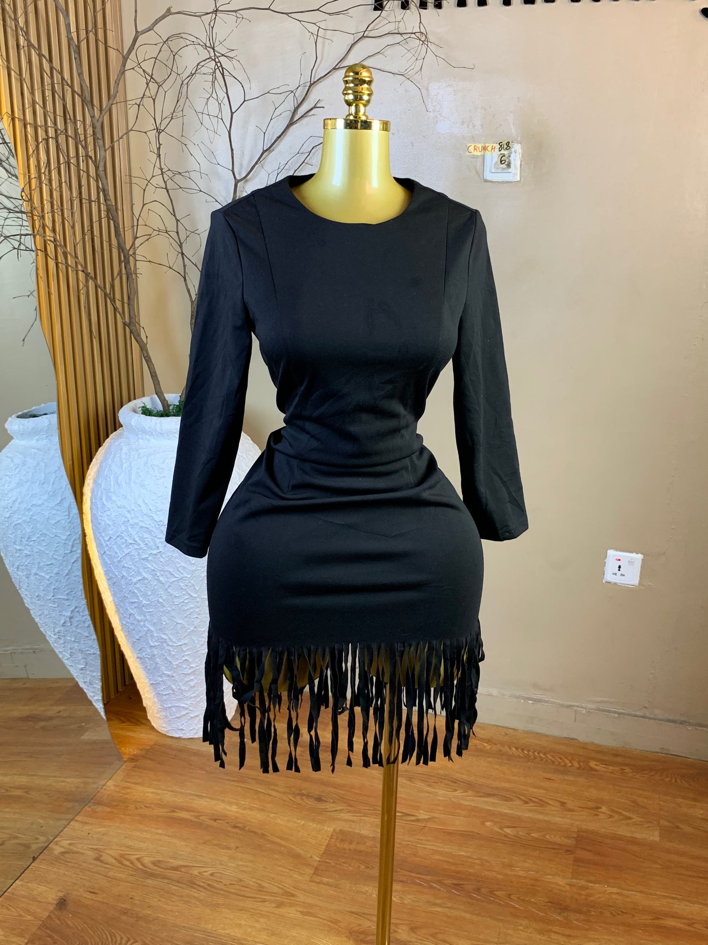 CRUNCH88 SIZE6 black dress