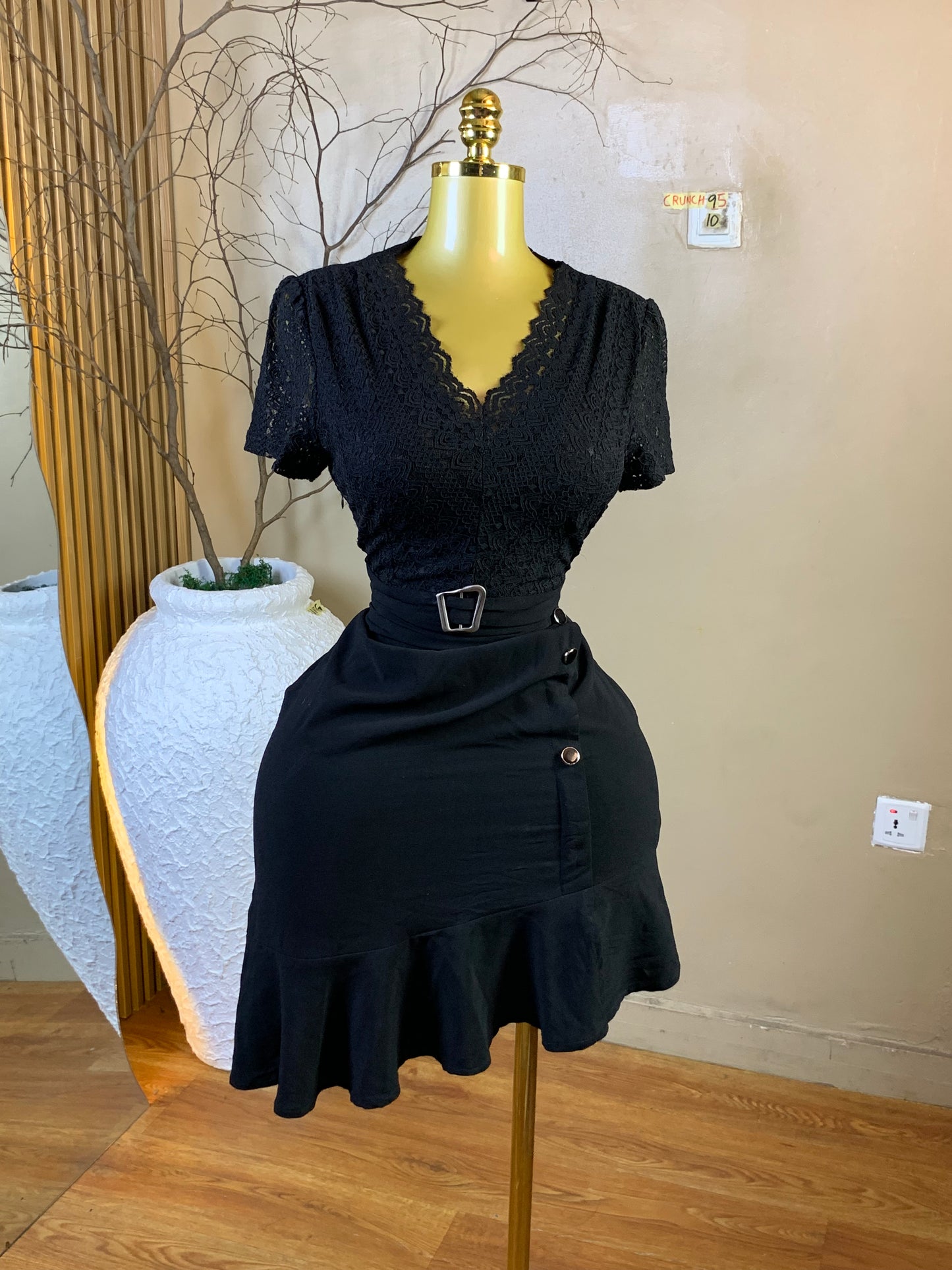 CRUNCH95 SIZE10 black corporate dress
