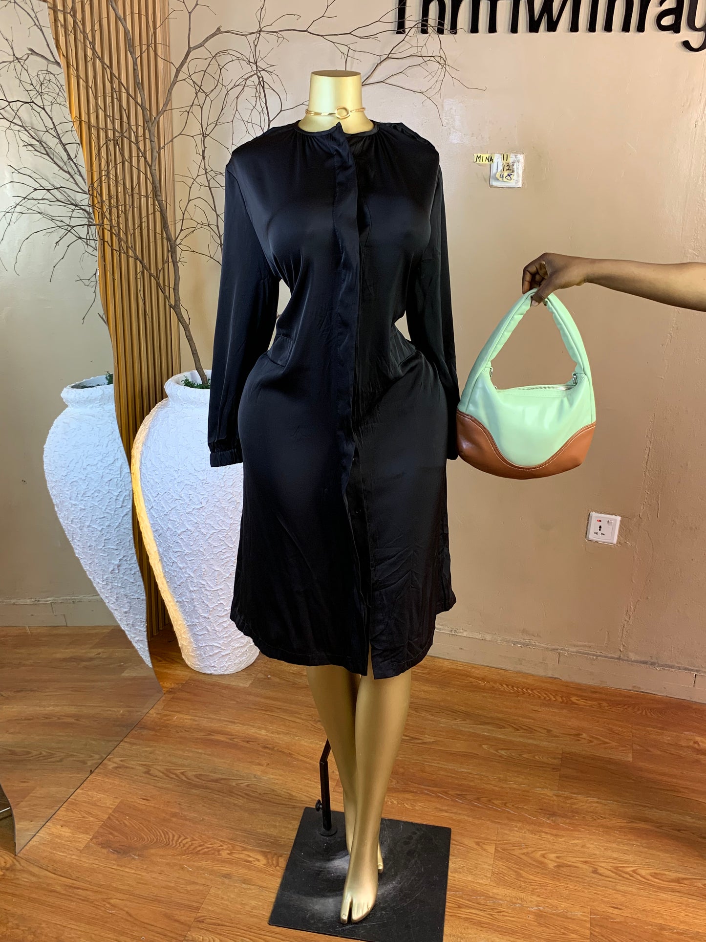 MINA11 SIZE12 Length48 black free dress