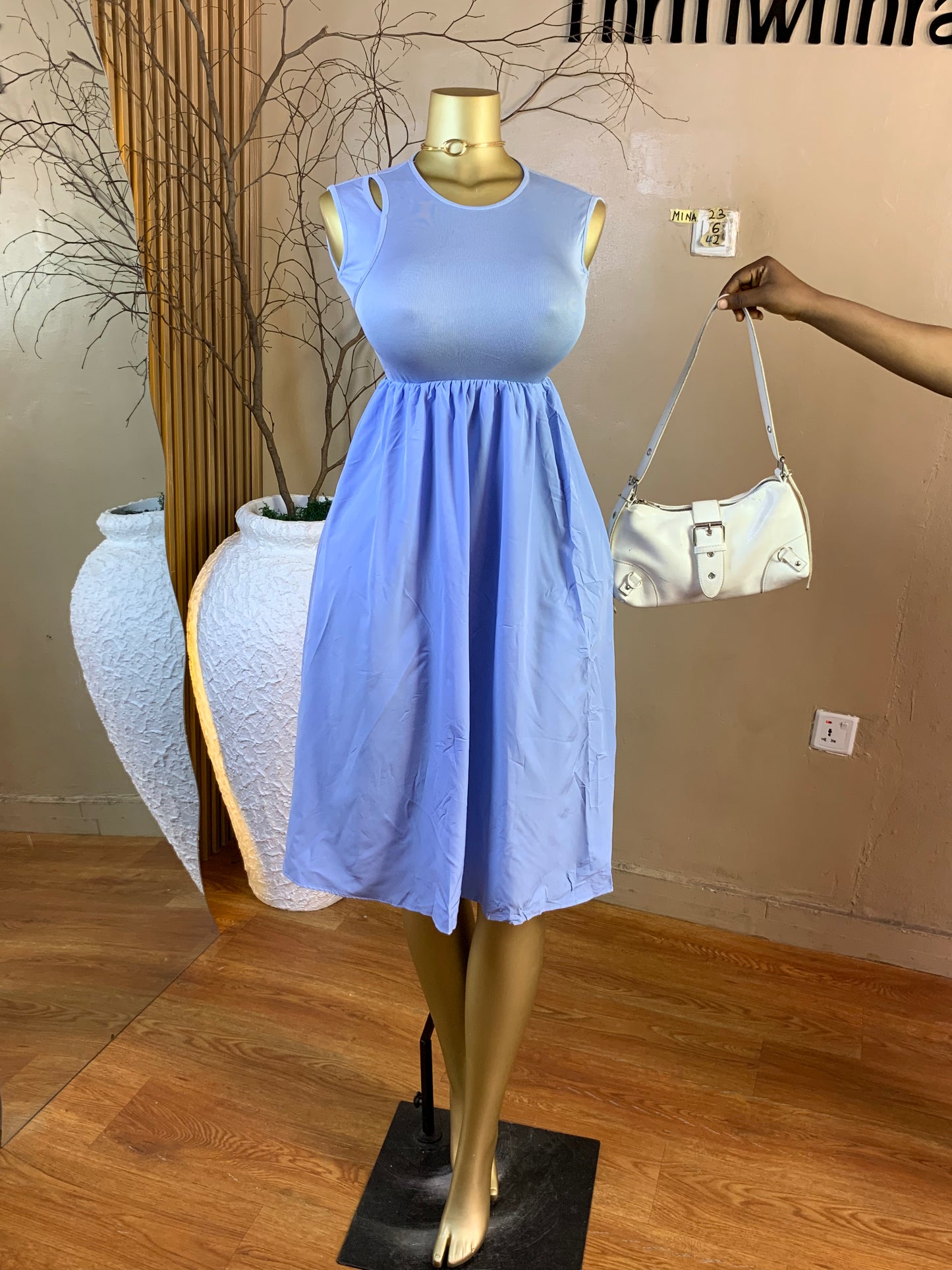 MINA23 SIZE6 Length42 blue dress