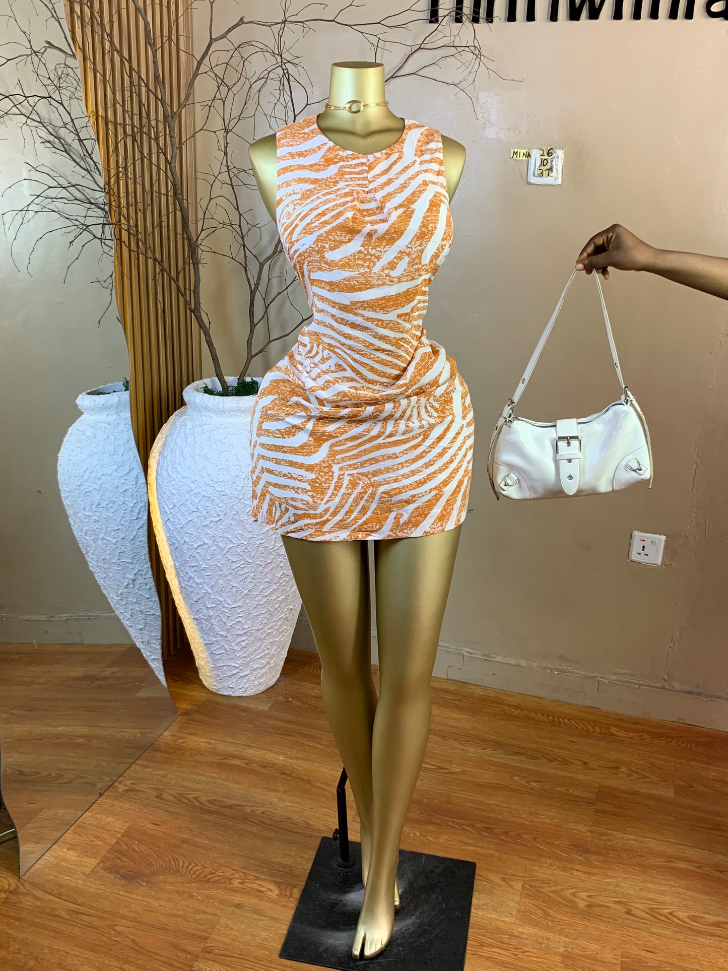 MINA26 SIZE10 Length37 dress