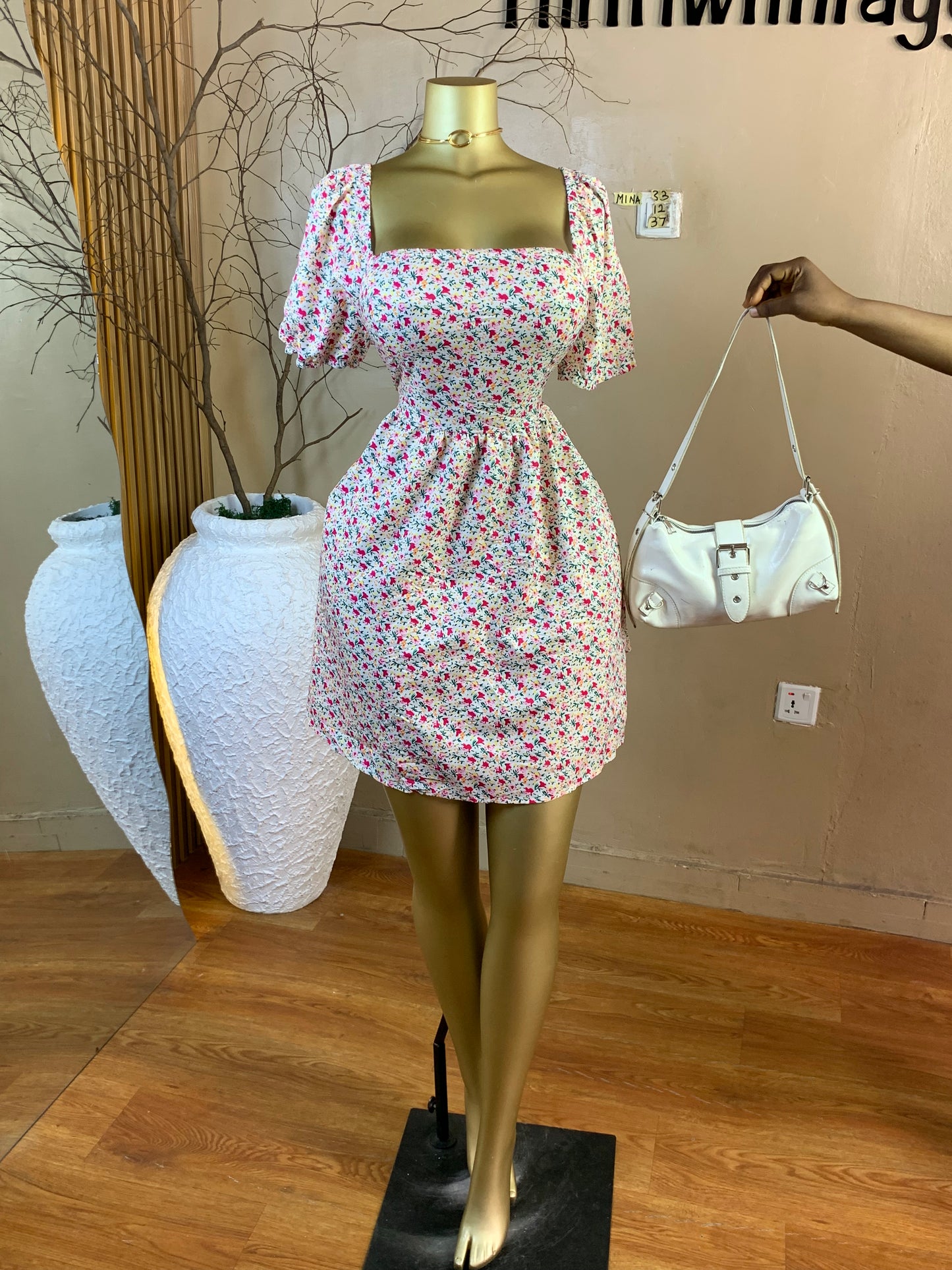 MINA33 SIZE12 Length37 floral dress