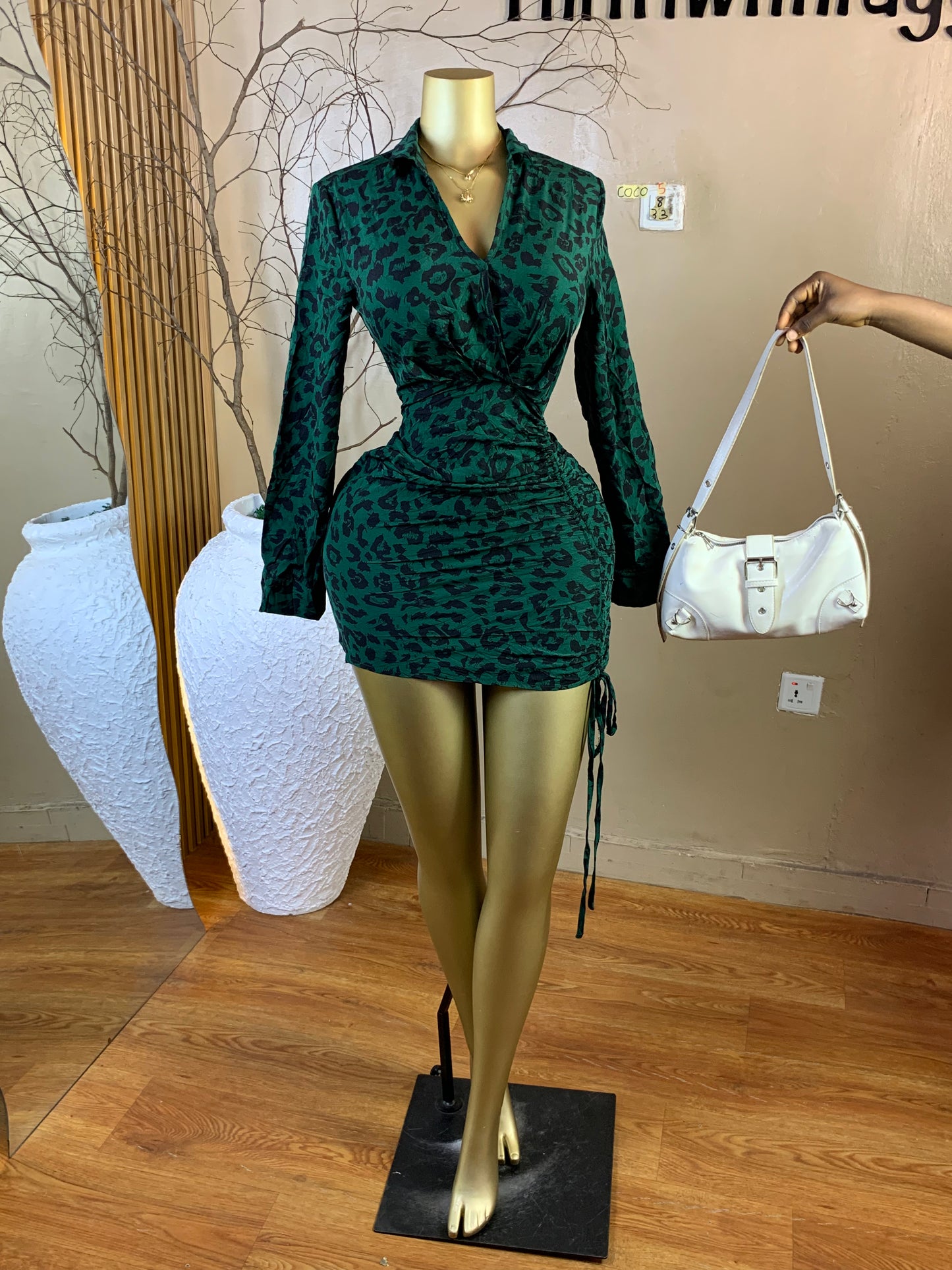 COCO5 SIZE8 Length33 green dress