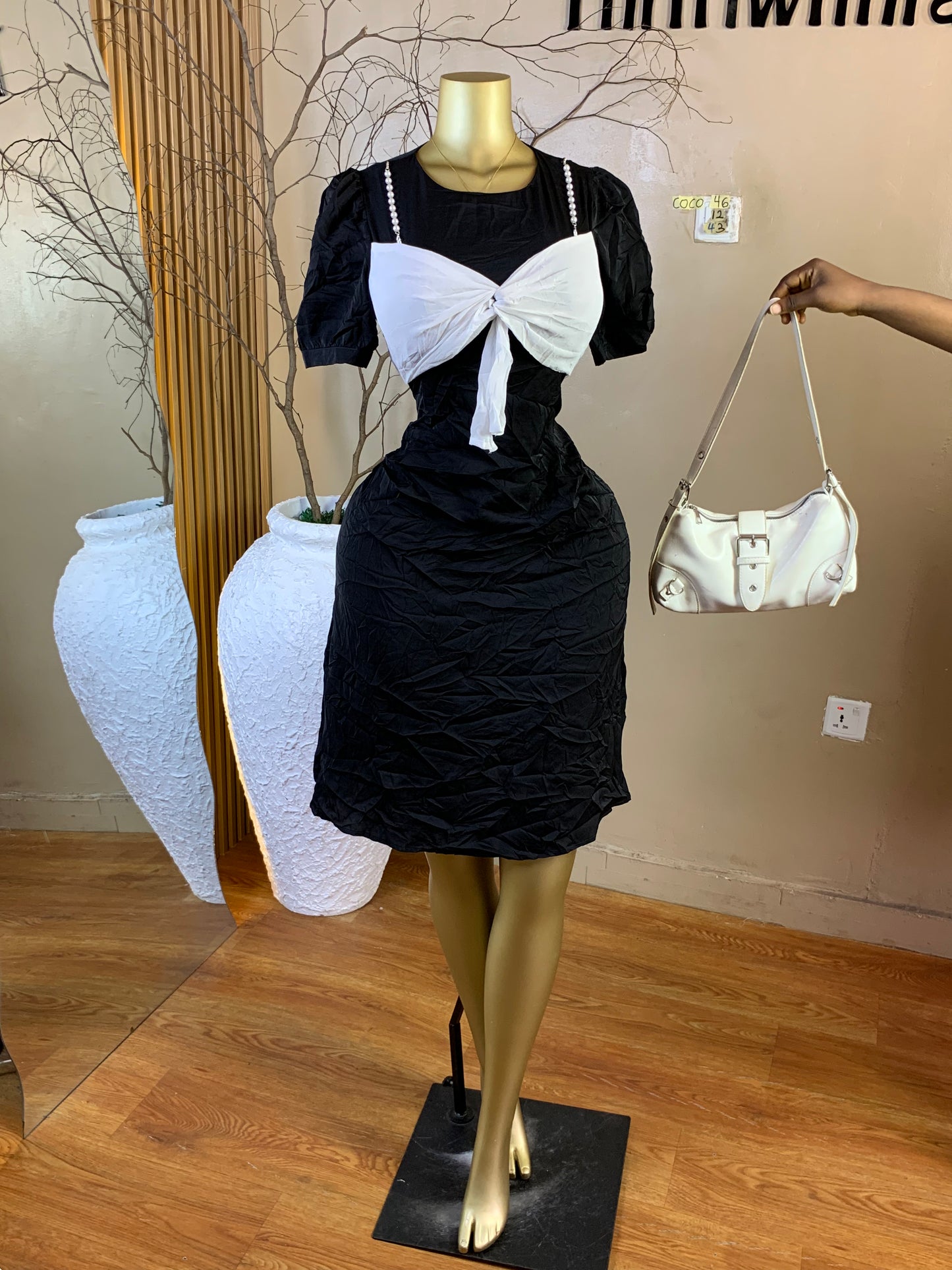COCO46 SIZE12 Length43 black&white dress
