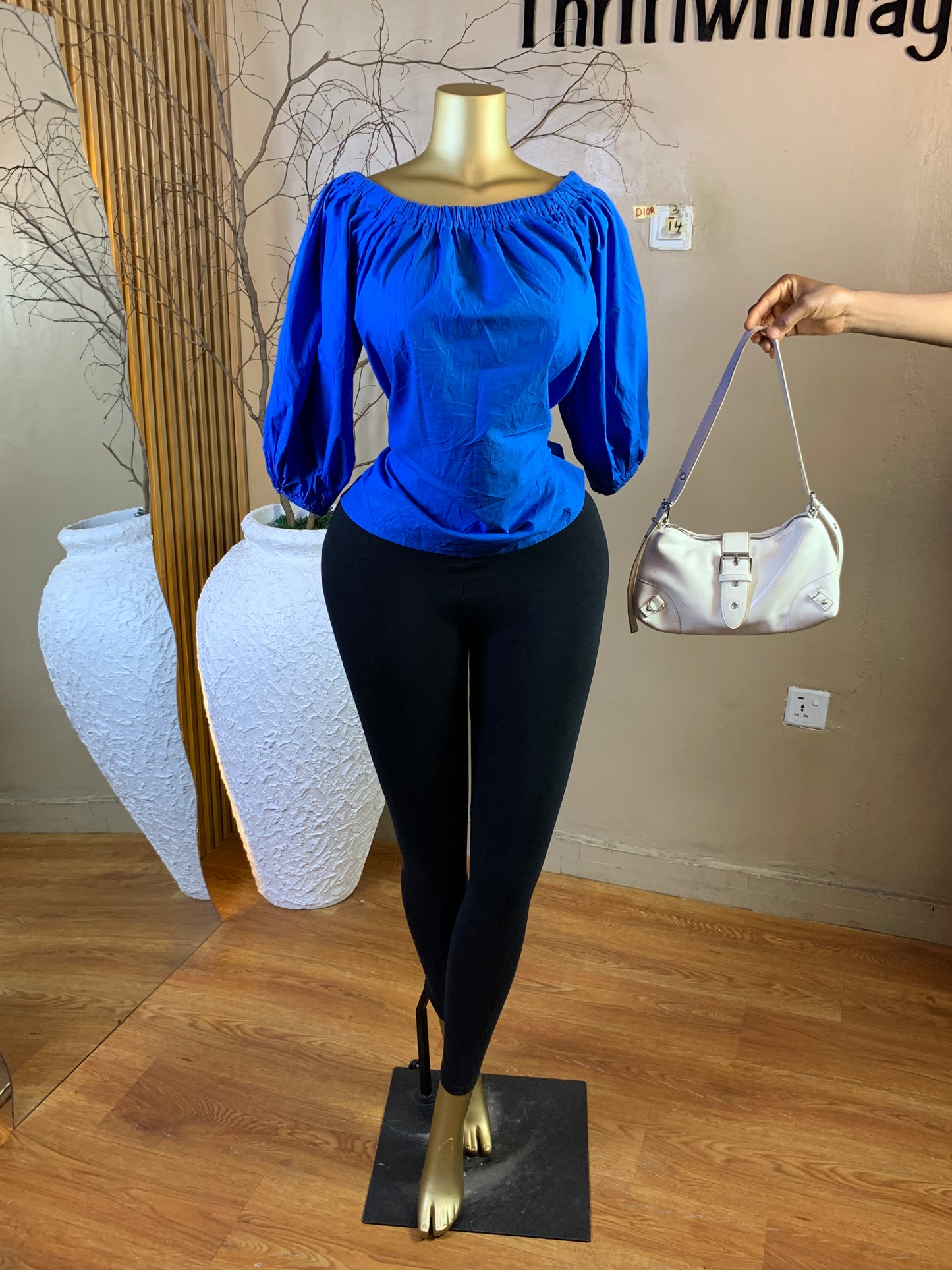 LOLA3 SIZE14/16 Blue top only