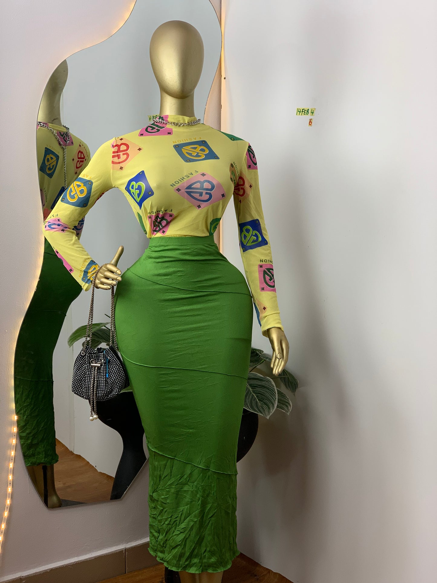 SIZE6 14FEB4 (Skirt only)