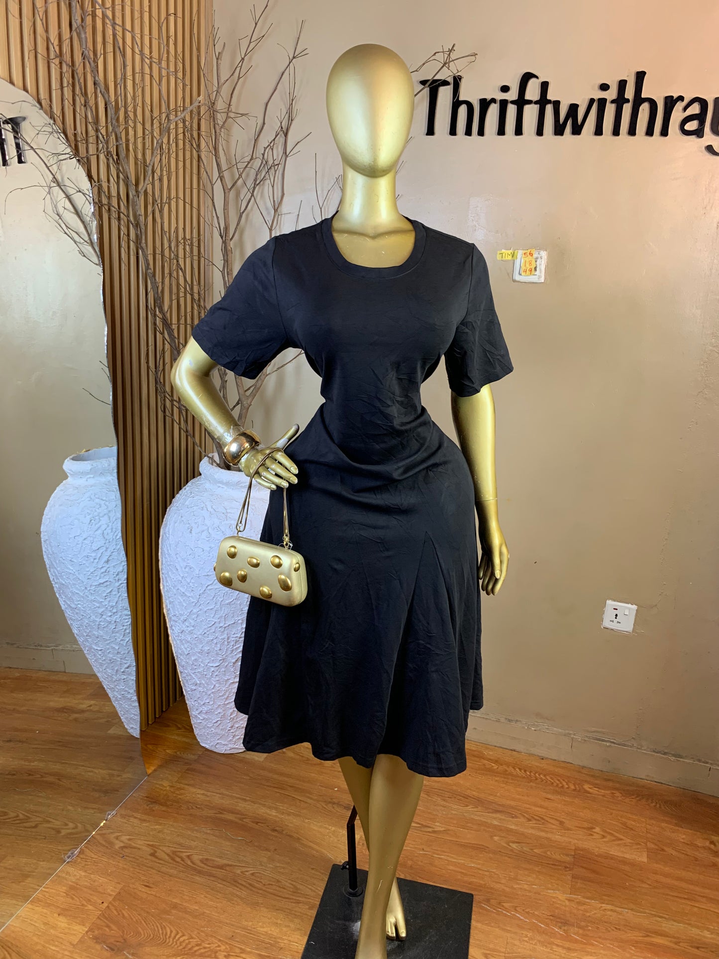 TIMI56 SIZE18/20 Length49 black dress