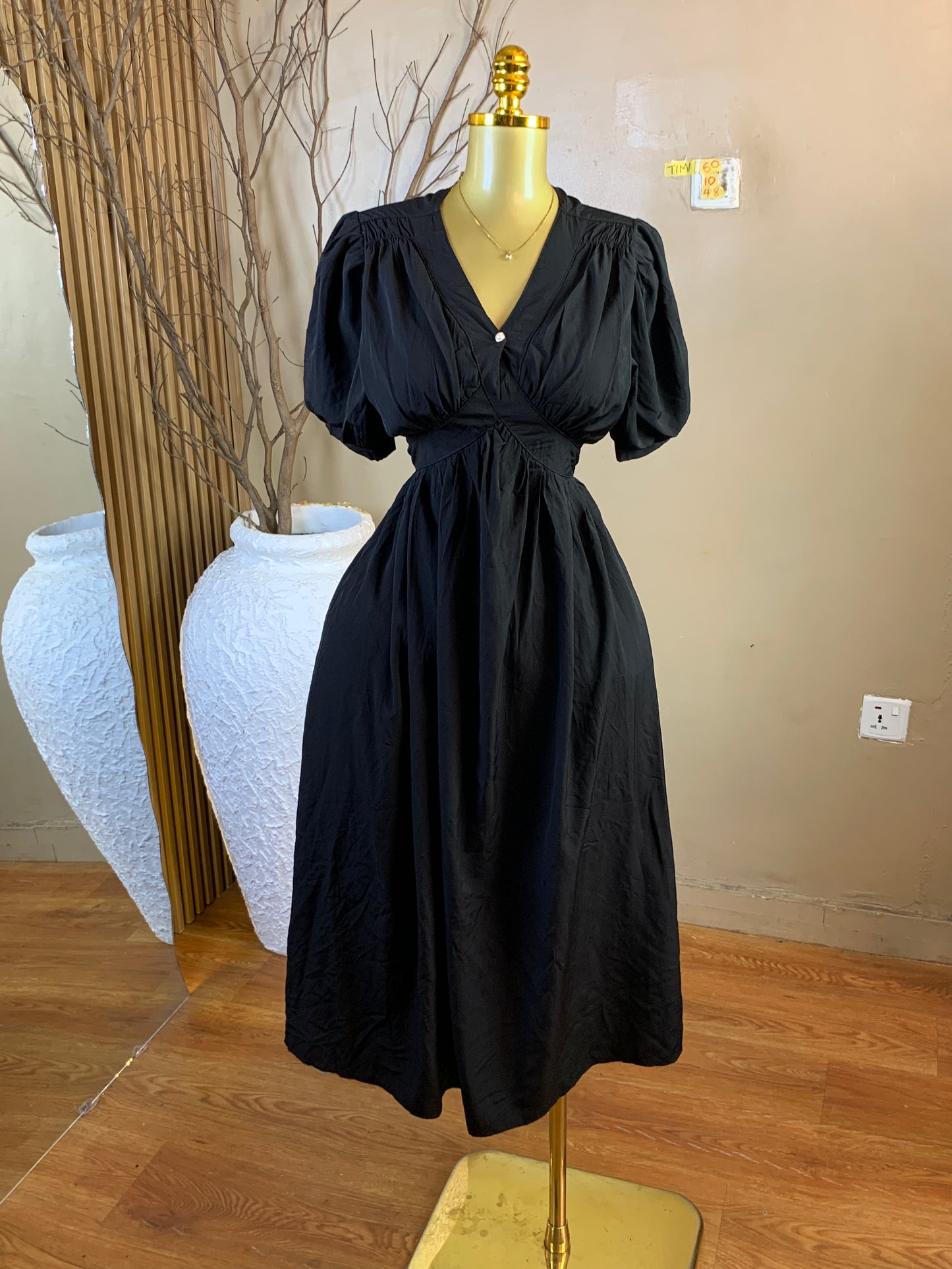 TIMI60 SIZE10 Length48 black dress